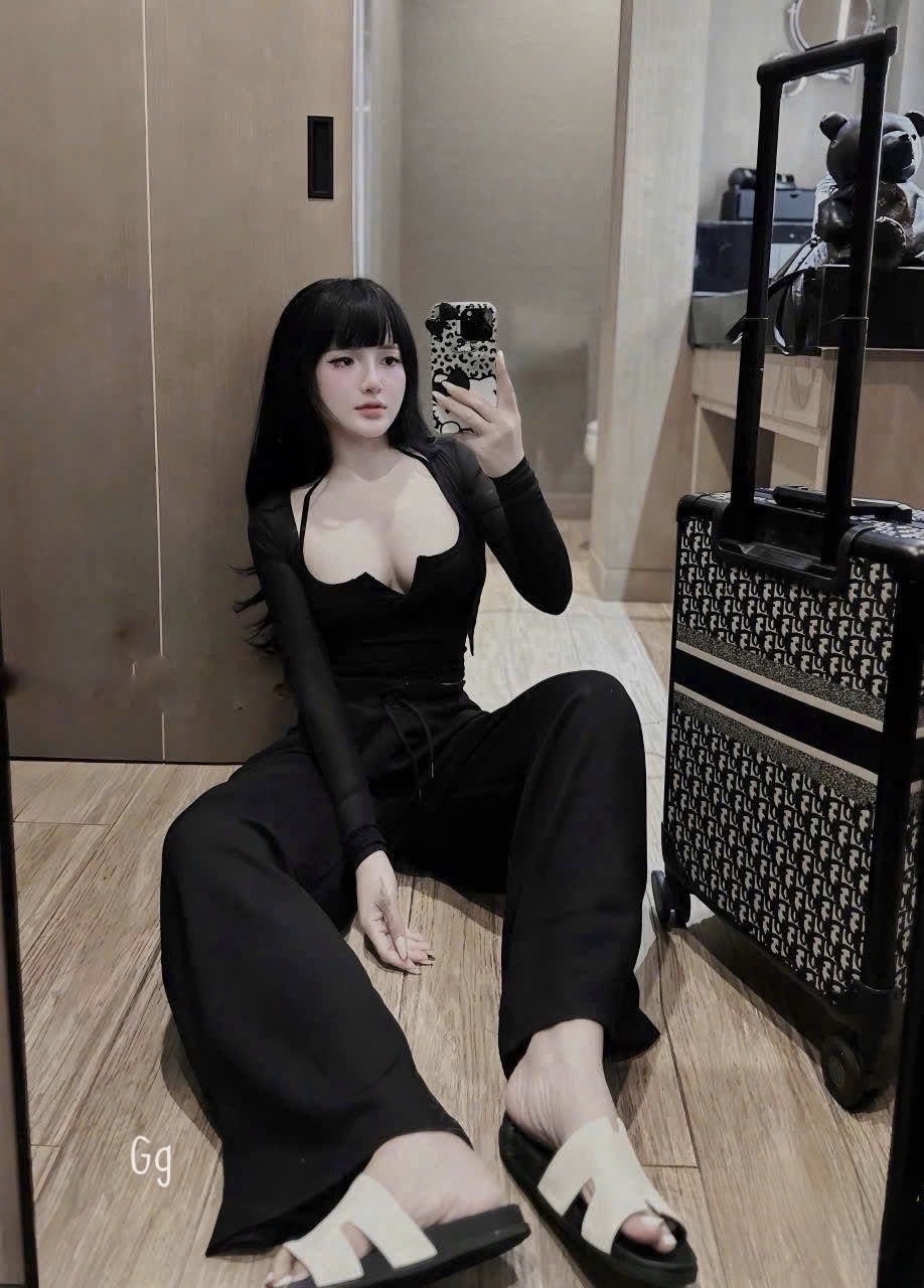 吊带阔腿裤休闲三件套