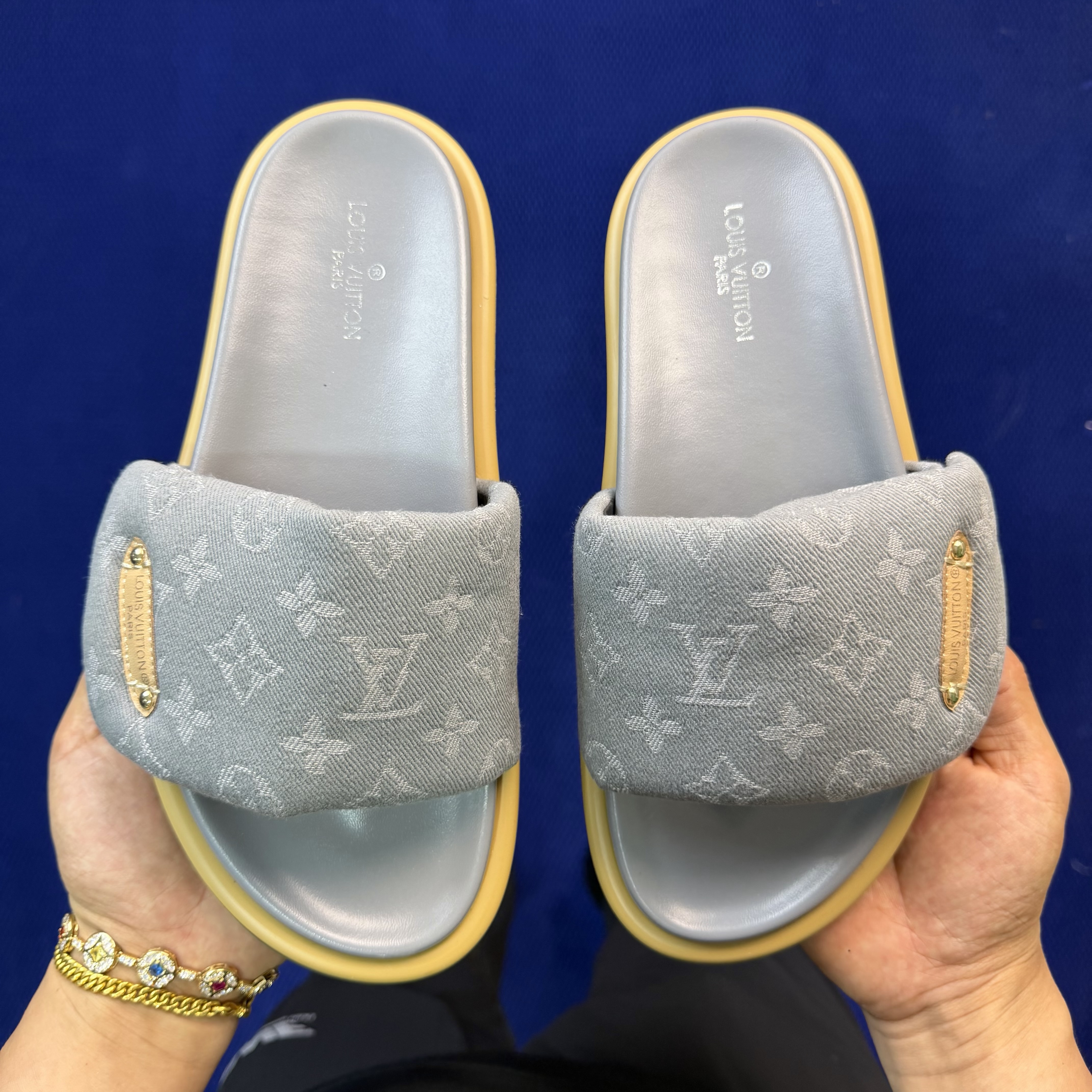 Louis Vuitton LV Pool Pillow Comfort Mule