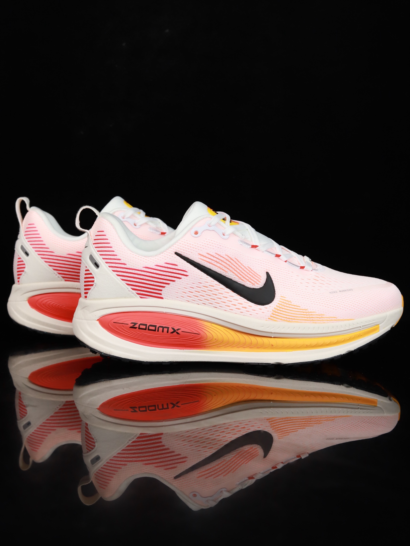 Nike Vomero 18 HM6804-100