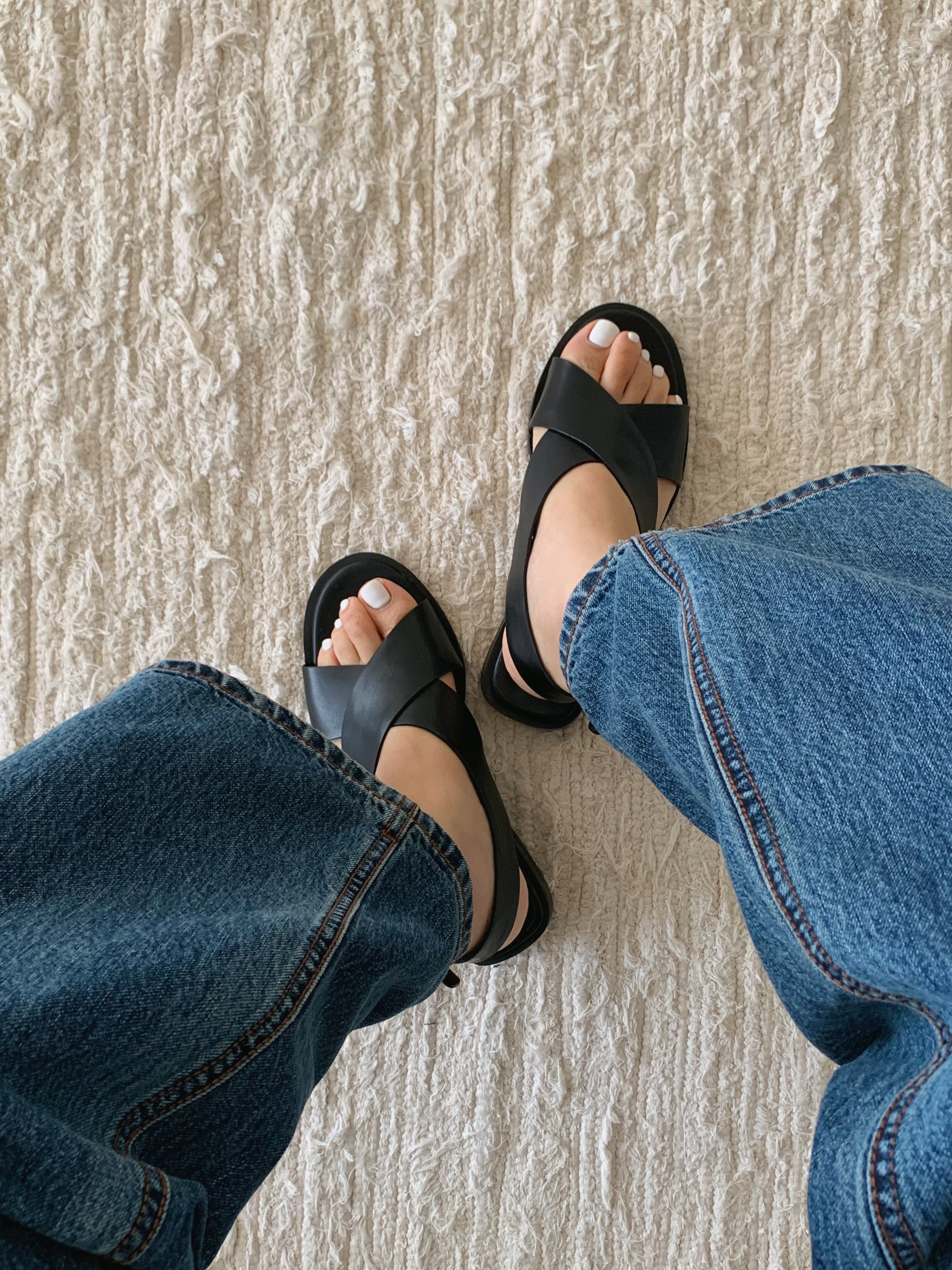Cross Strap Sandals (2 colors)