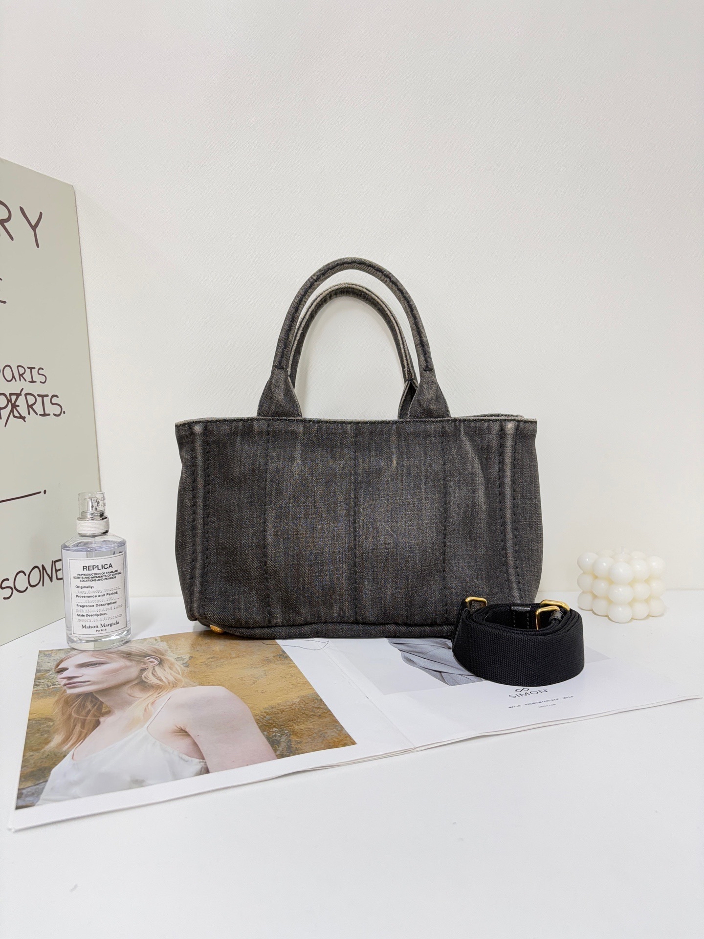 【預訂貨品】Prada黑色牛仔沙灘包