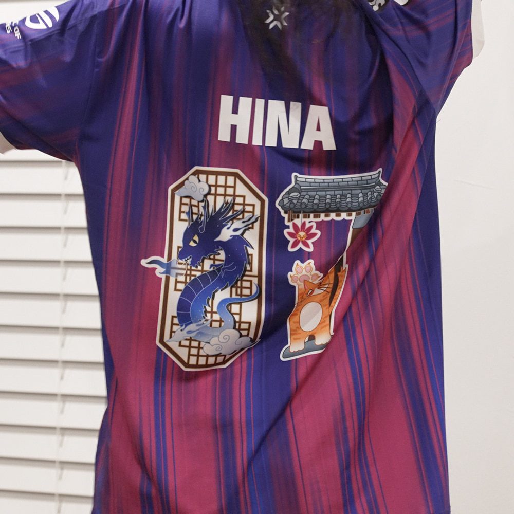 [QWER x DRX] 26 S1 AUTHENTIC JUMPER 3RD(PINK)