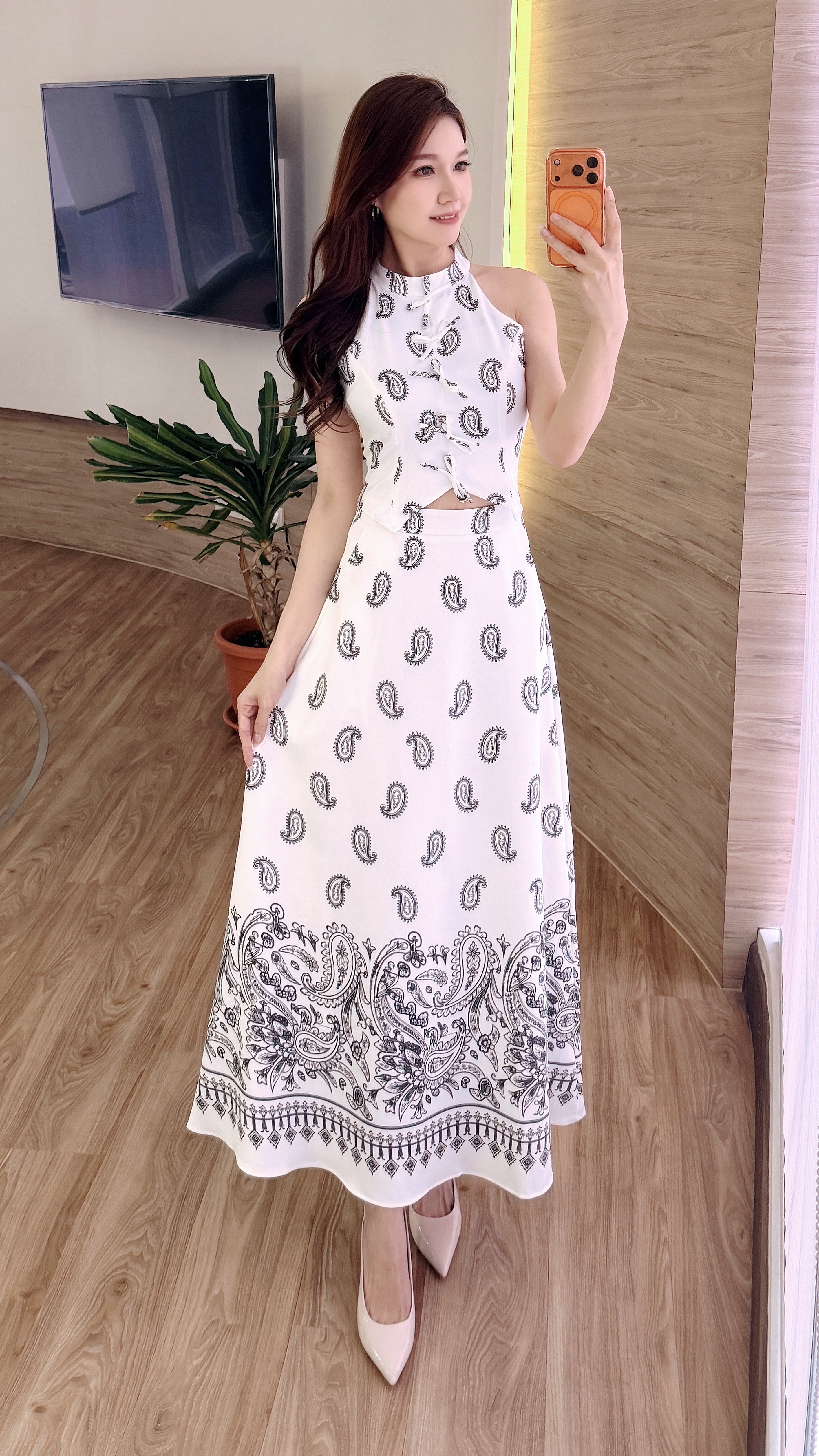 Amour Paisley Set Wear
