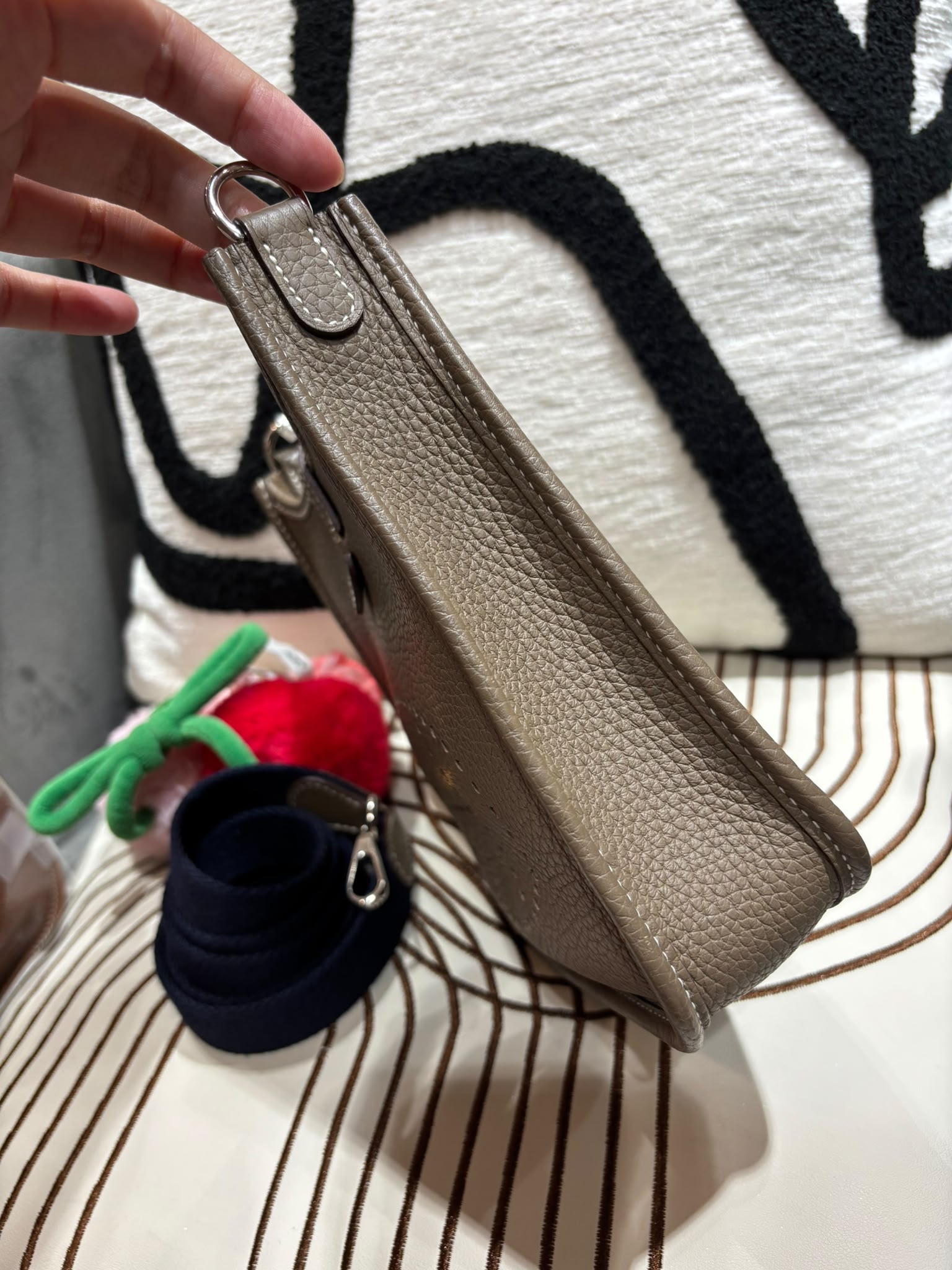 Hermes mini Evelyne,STAMP Z 大象灰 Etoupe 100%Authentic,98%new ✅內袋✅Dust bag