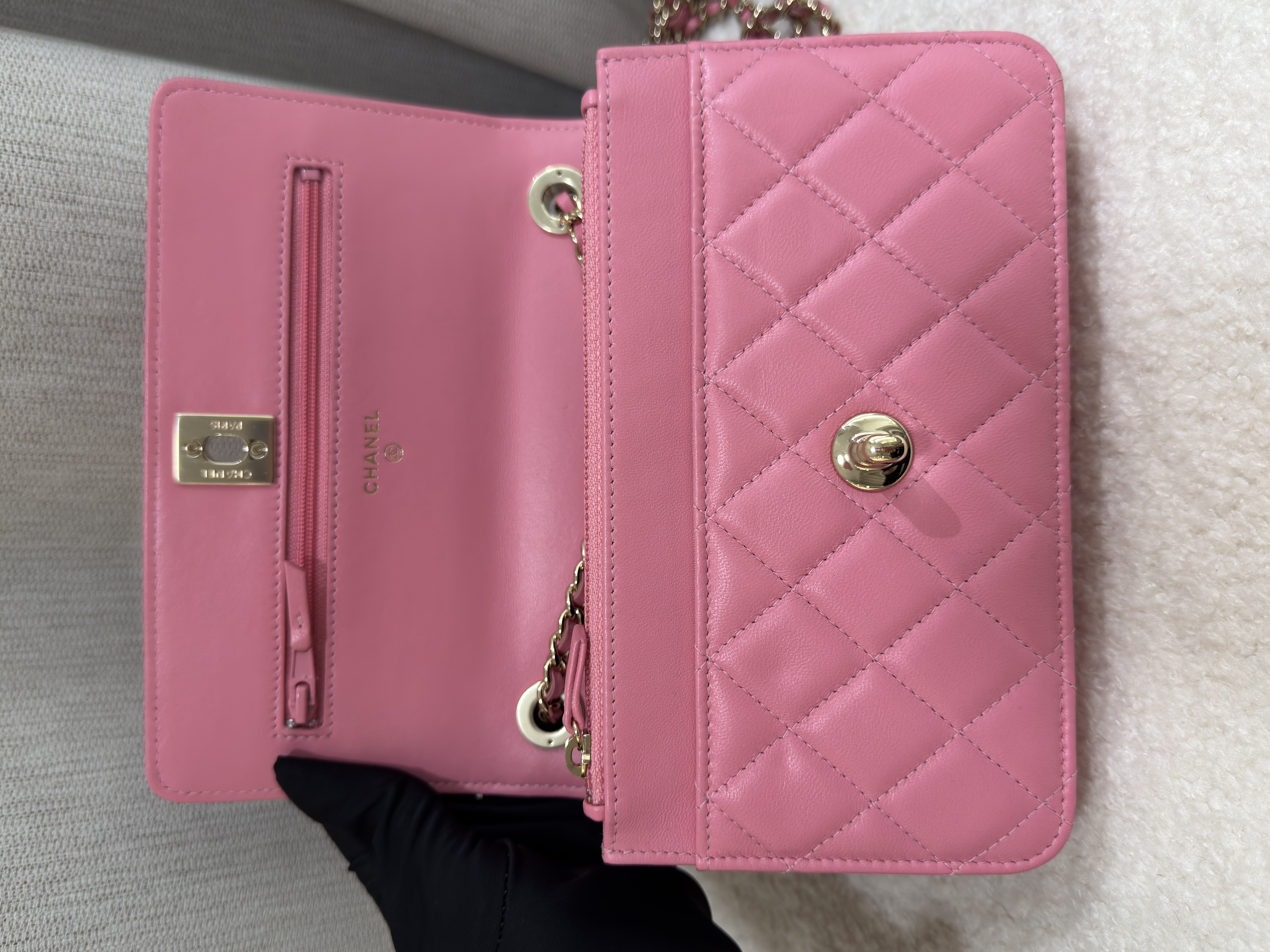 Pre-Owned CHANEL TrendyCC  WOC / Product Code : 26022122