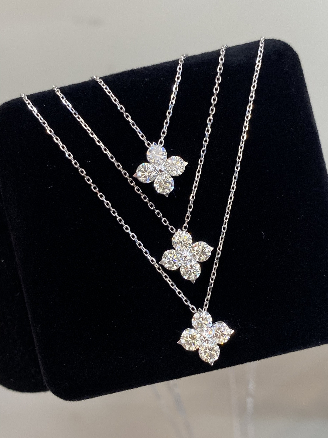 18K Diamond Necklace 
