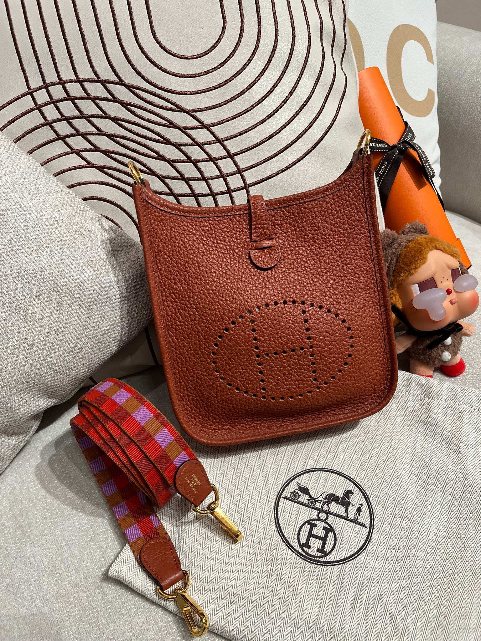 Hermes mini evelyne ,STAMP U，6C 古銅色 100%Authentic,95%new ✅內袋✅原裝織紋肩帶✅dust bag  