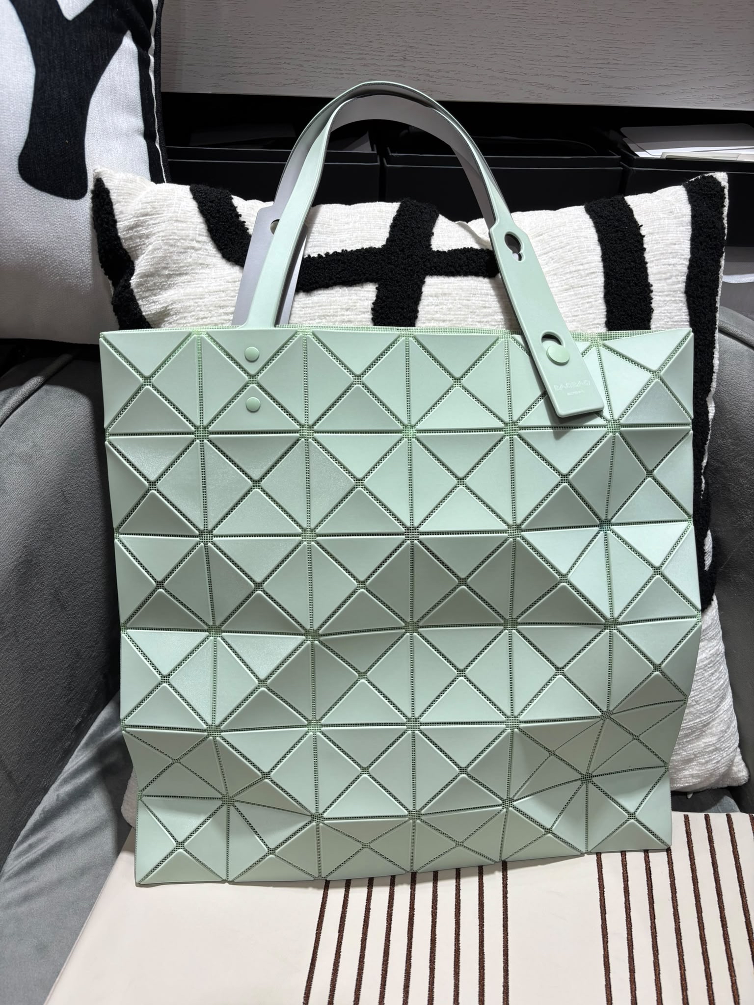 Issey Miyake Bao Bao Tote Bag 100%Authentic, 99%New ✅Dust bag