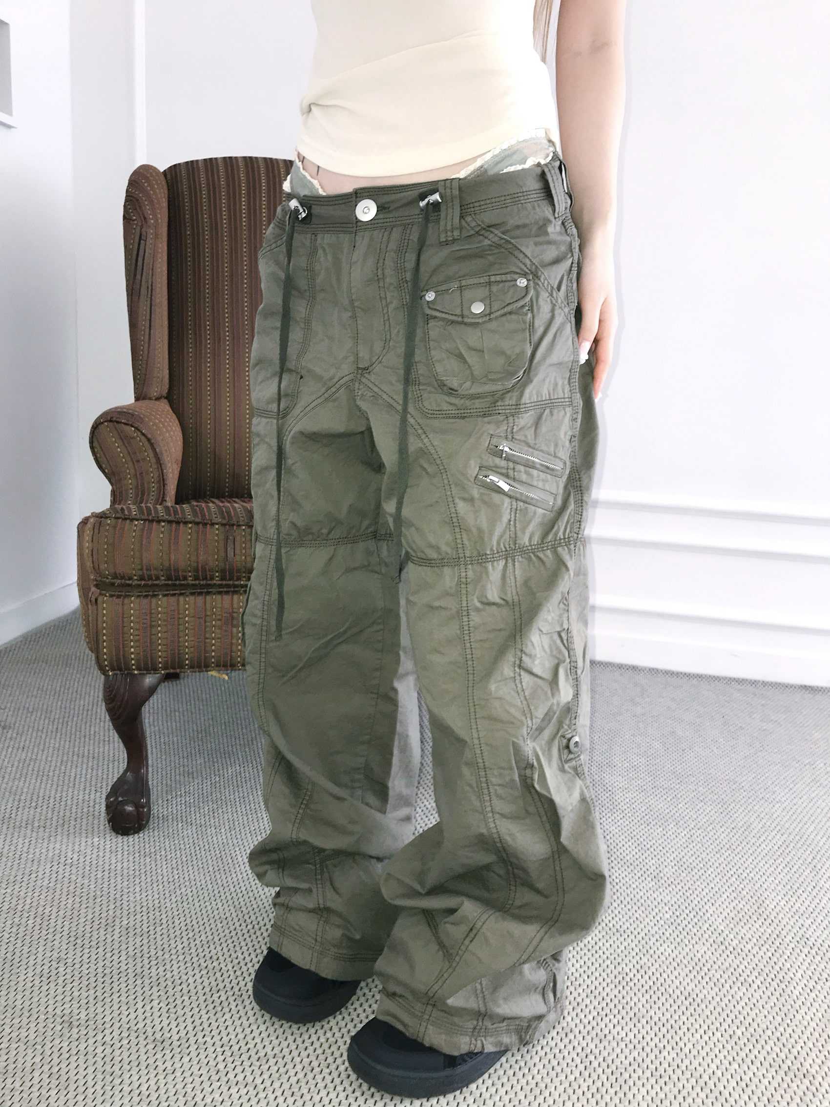 Retro Low-Rise Loose Cargo Pants
