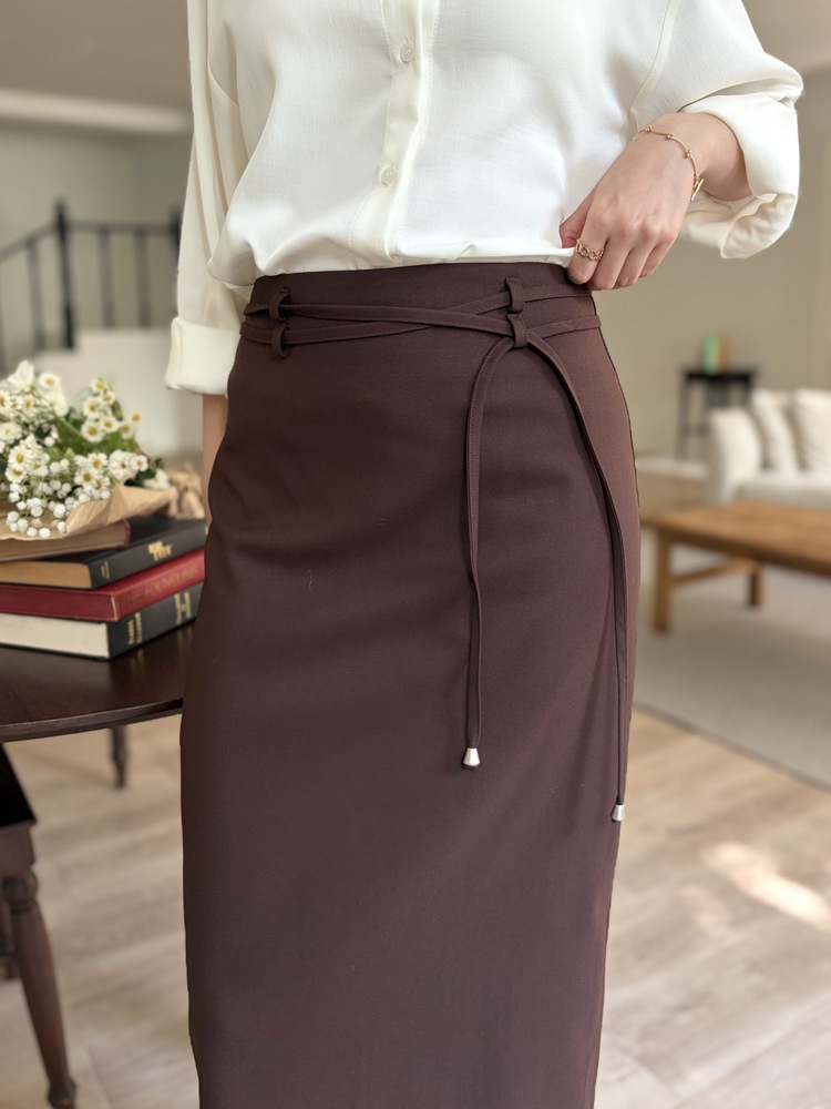 Double-Loop String Belt Skirt (Brown)
