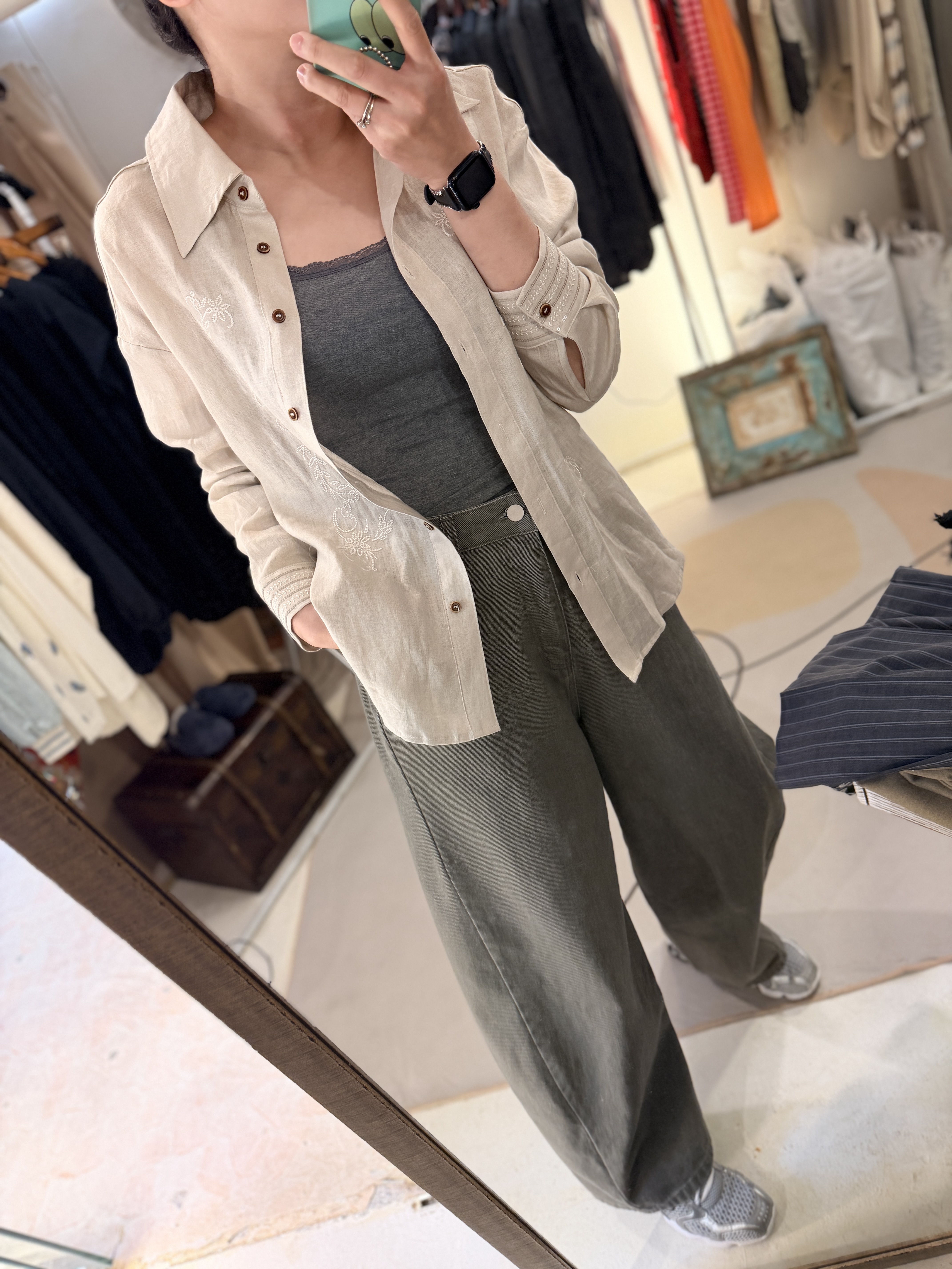 Linen embroidered shirt