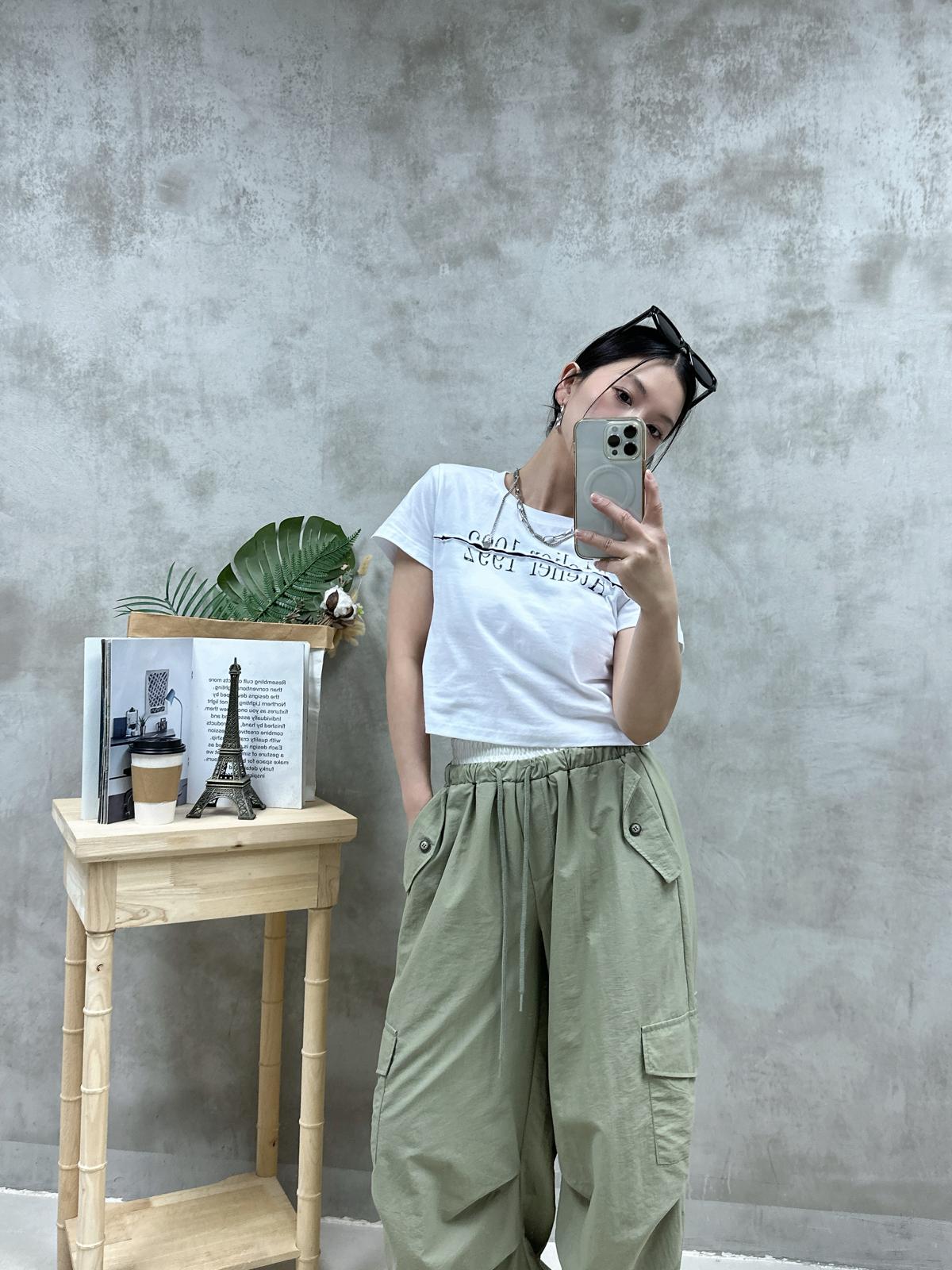 U13 介爛英文字Tee