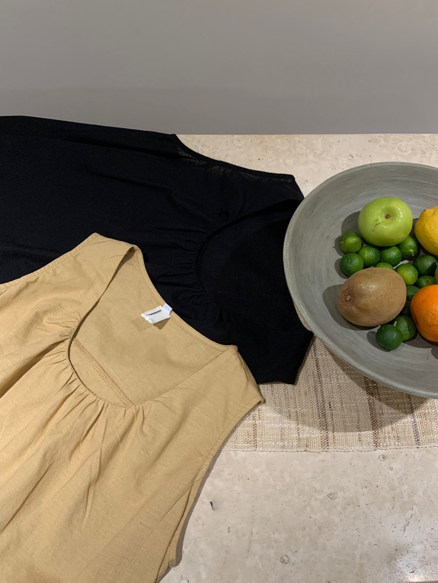 Clara Top + Bottom Set 法式慵懒风背心上衣+阔腿短裤套装 (3 colours)