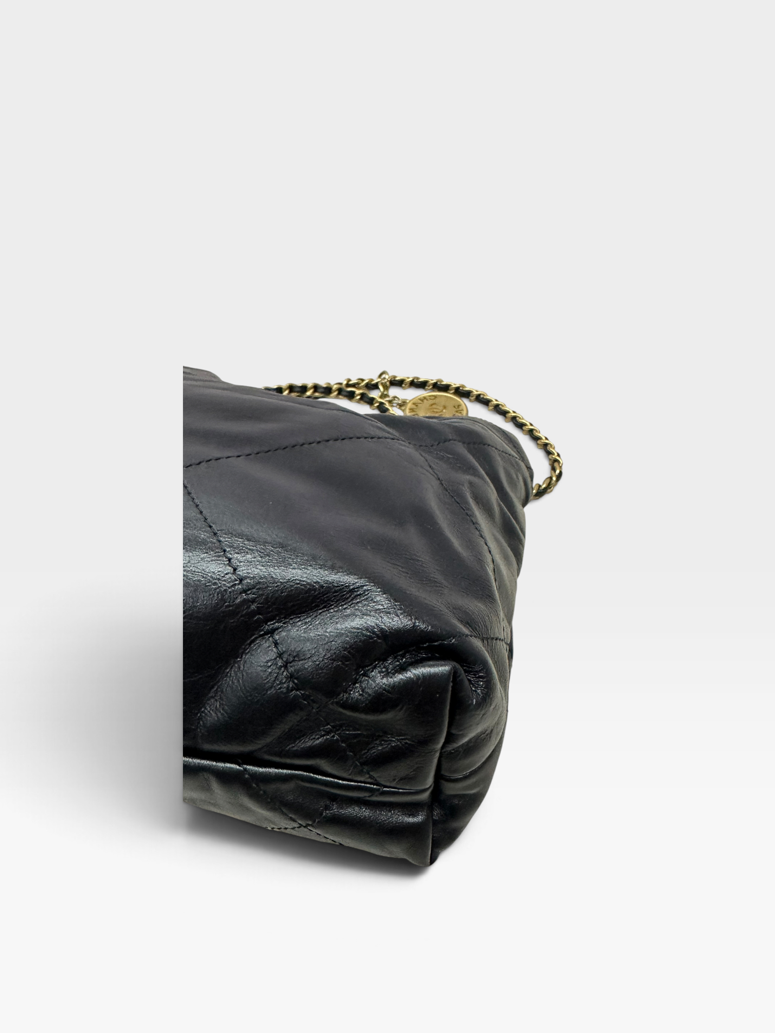Pre-Owned CHANEL Mini 22 Bag / Product Code: 092501