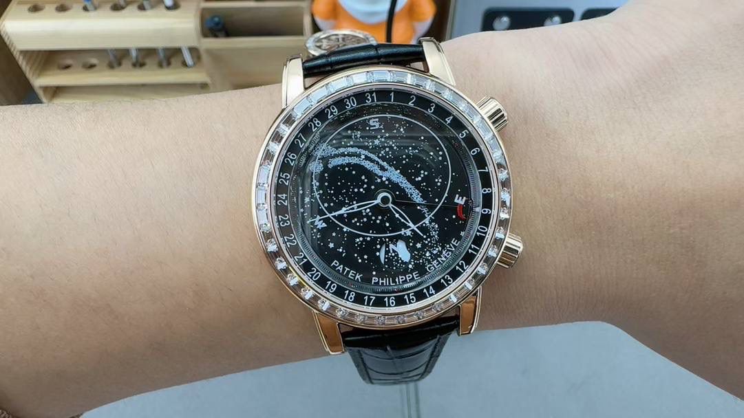 百达翡丽星空腕表：璀璨星河，腕间绽放