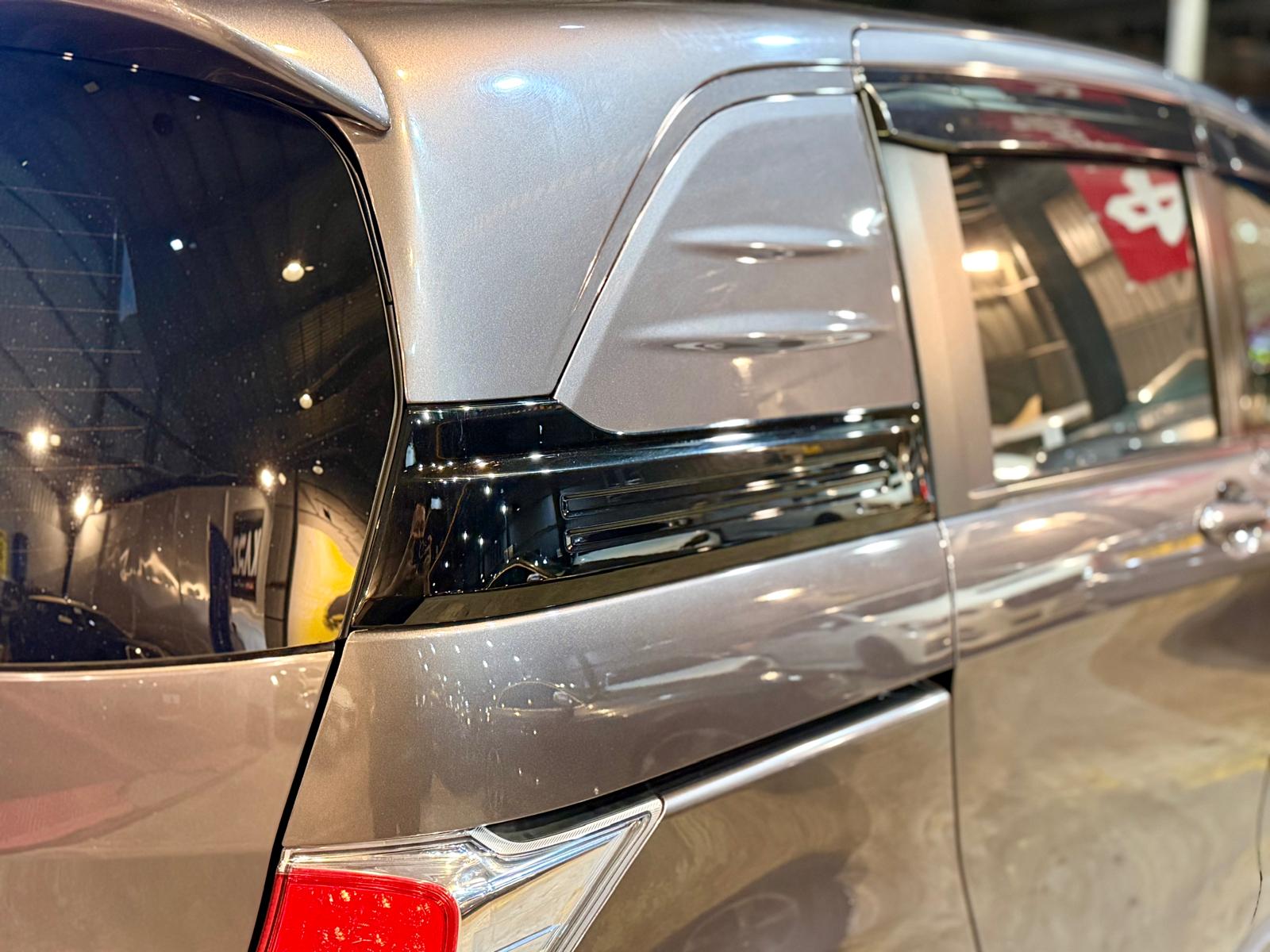 Honda Freed SPIKE Hybrid 2013