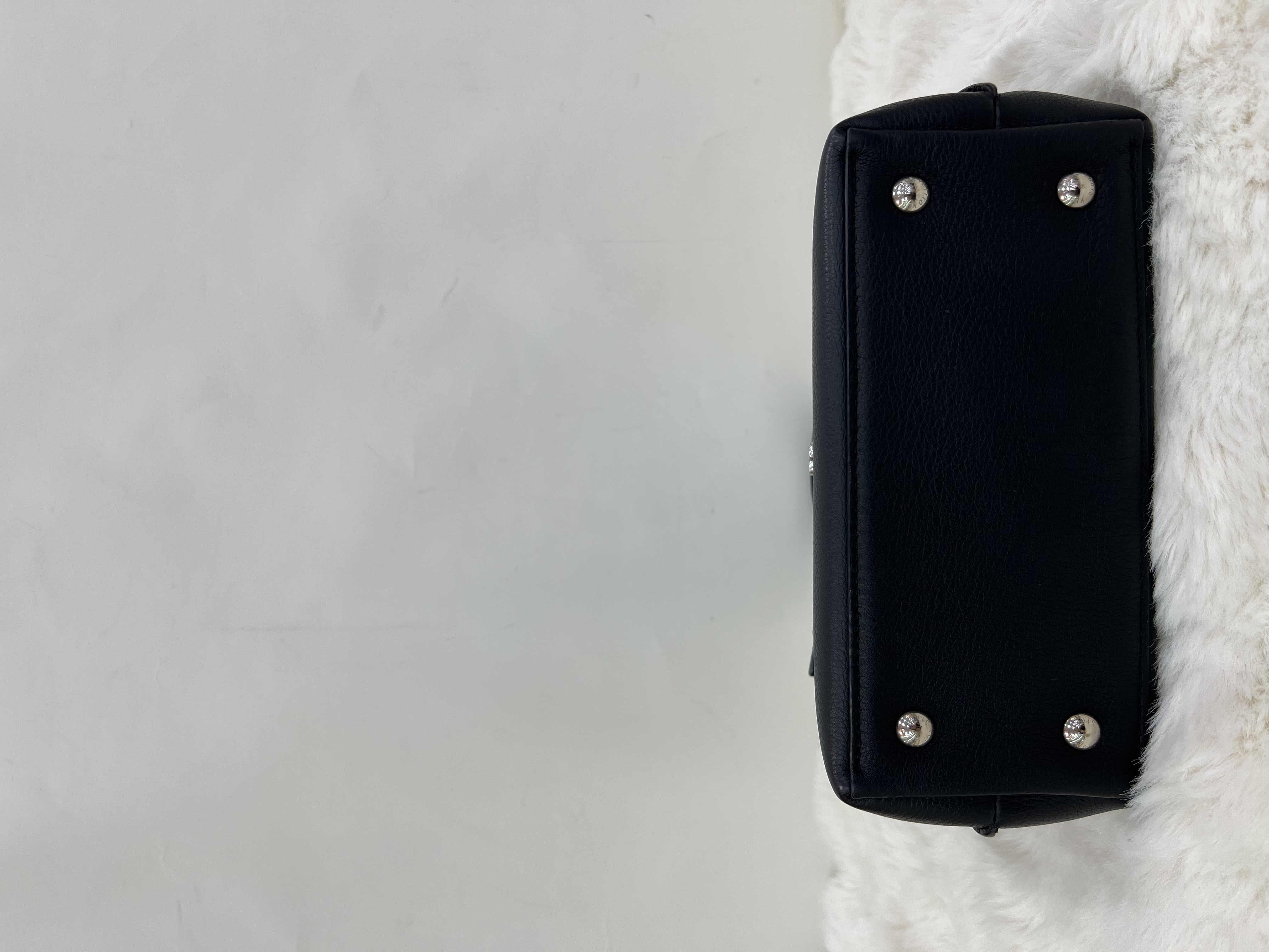 直播貨品 |  [1個-$100 2個-$300］J47
