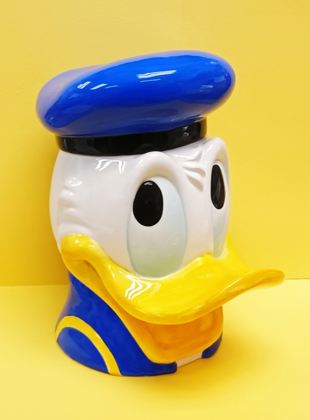 COVERED BOX 有蓋收纳瓷器 Donald Duck    (KD-109)