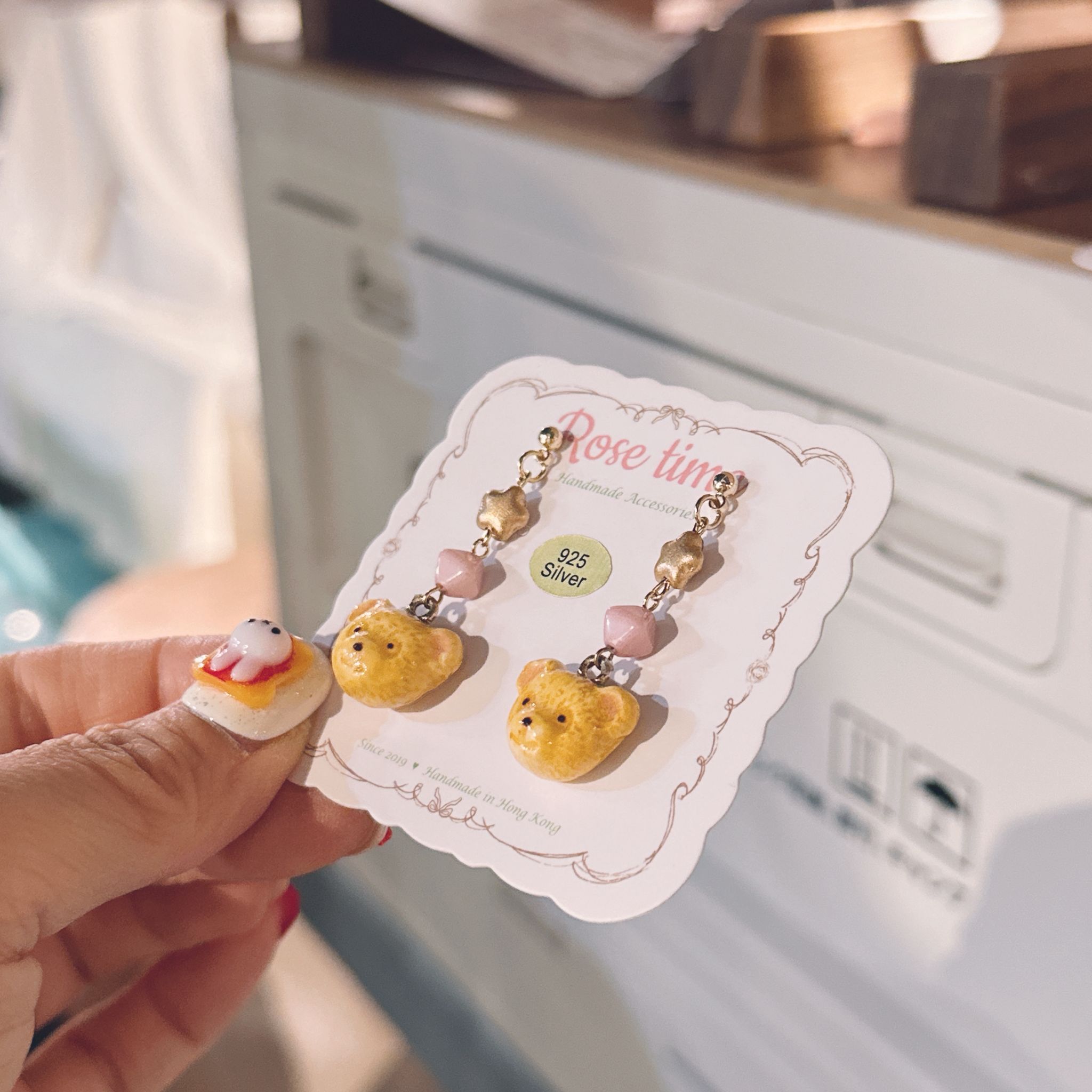 手繪小熊啤啤耳環