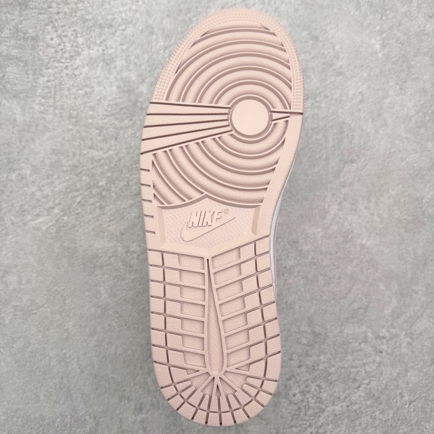 Nike Air Jordan 1 Low DC0774-606