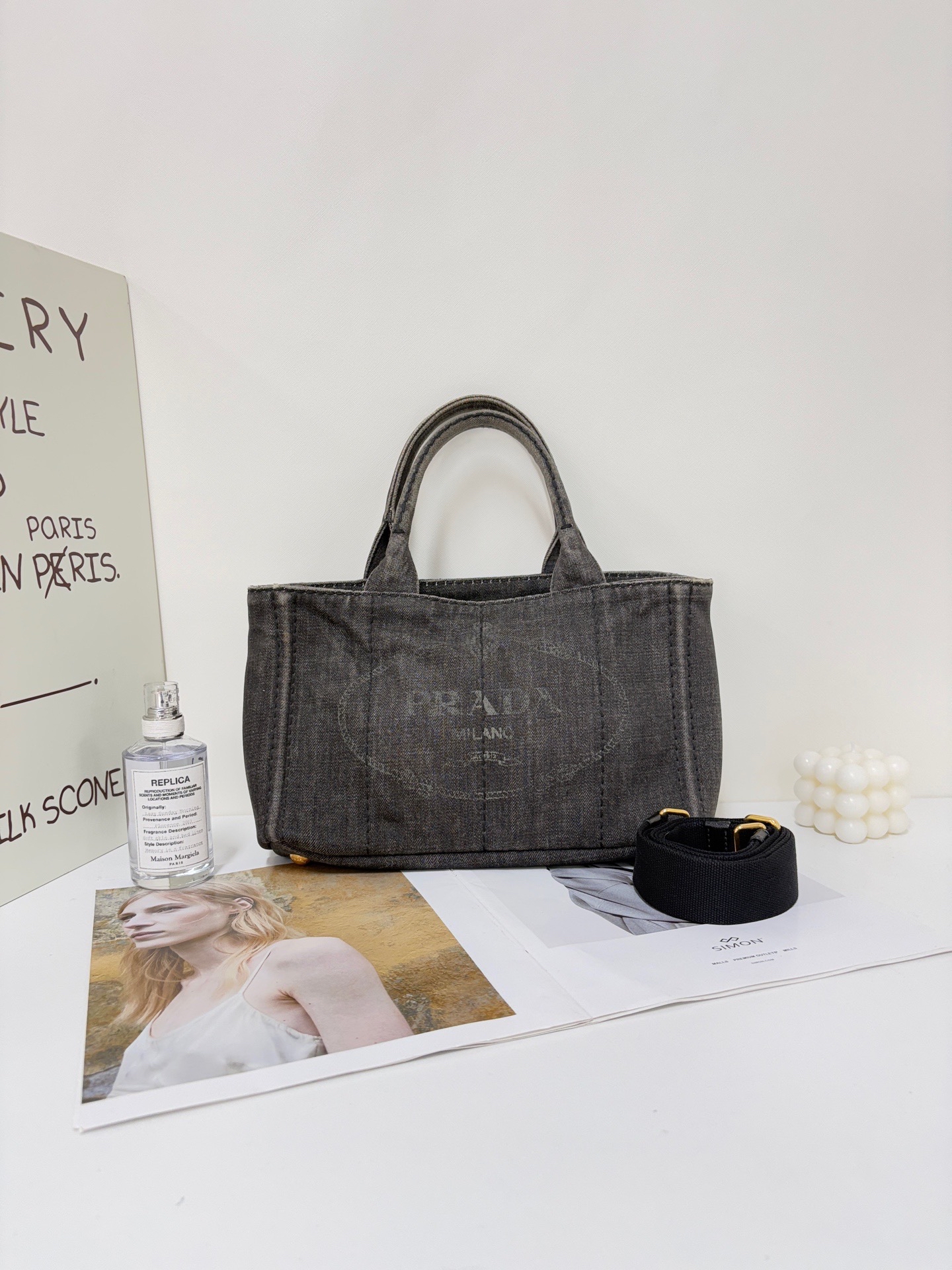 【預訂貨品】Prada黑色牛仔沙灘包