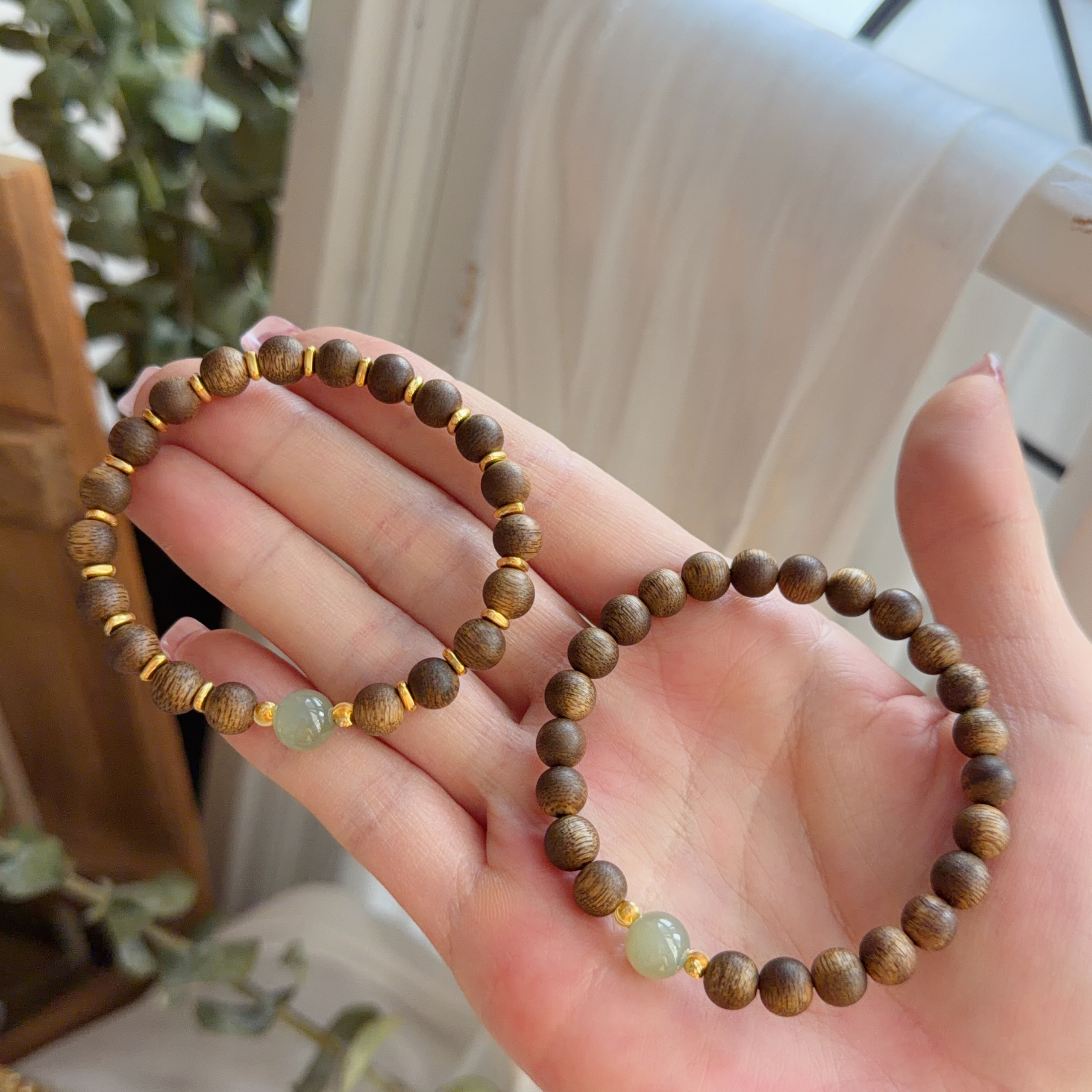 999足金襯6mm越南沉香手串