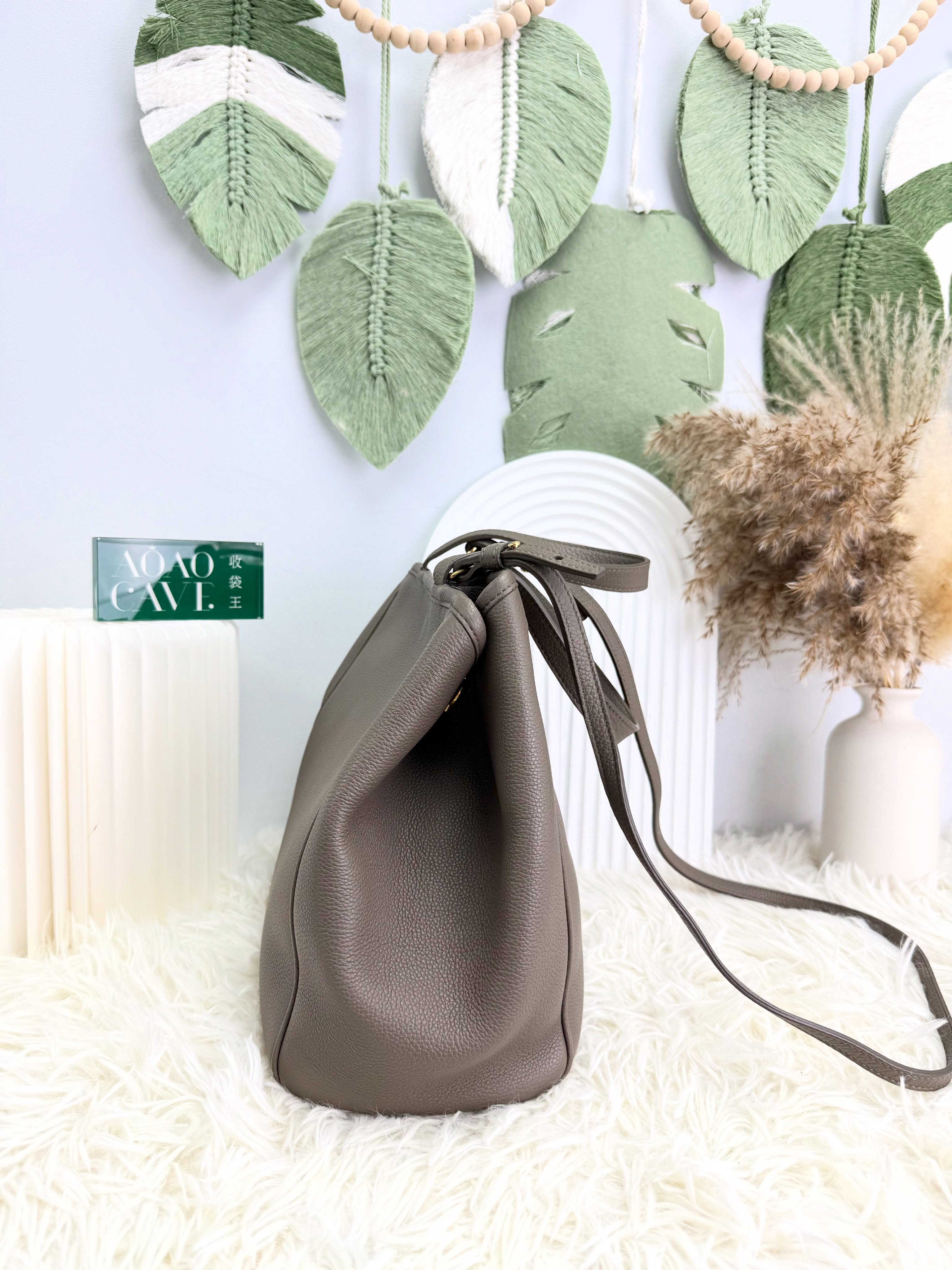 Celine👜 🛍️PRE OWNED 👜灰色cabas bag🩶