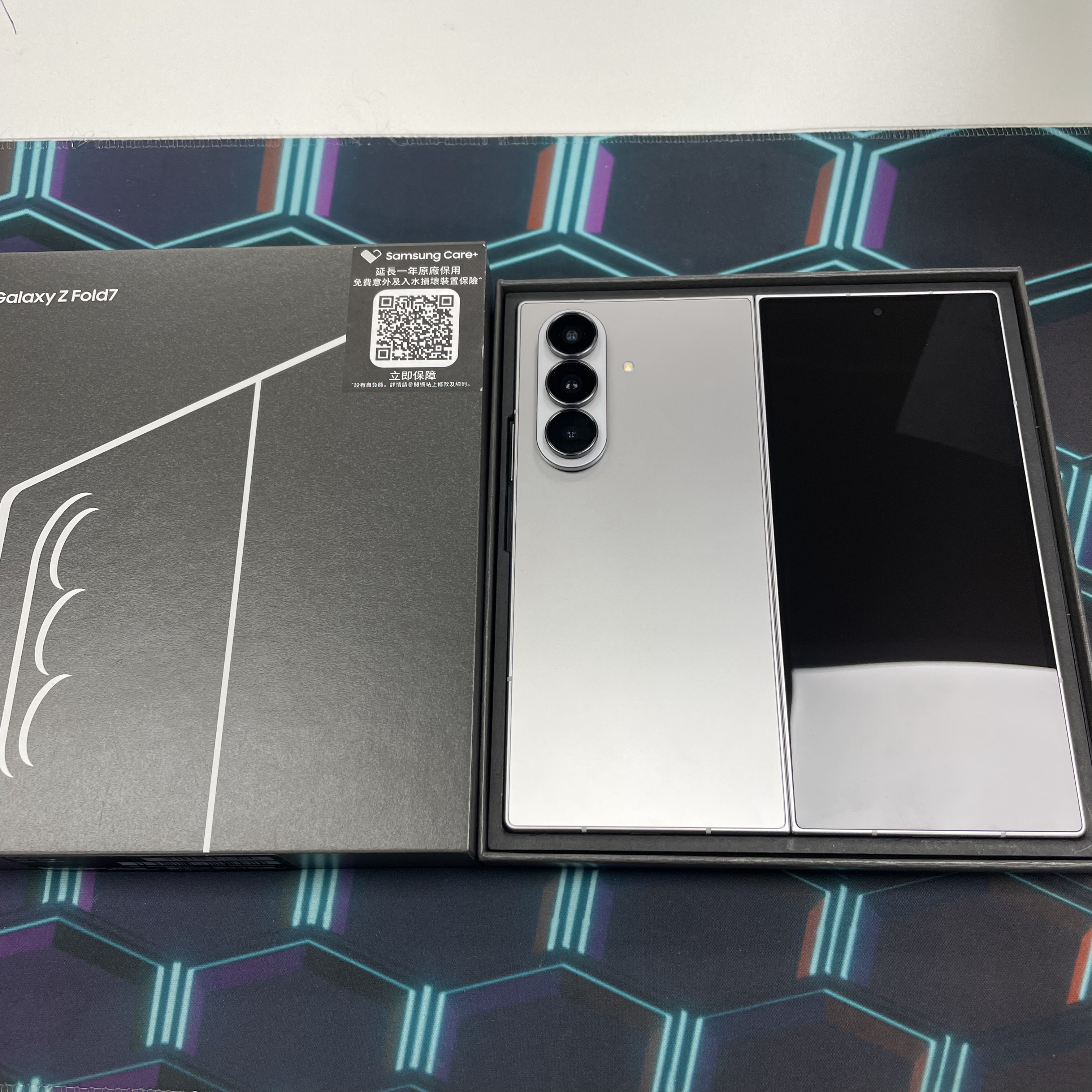 *6420 Galaxy Z Fold 7  勁靚機 12+512GB 銀色 sliver