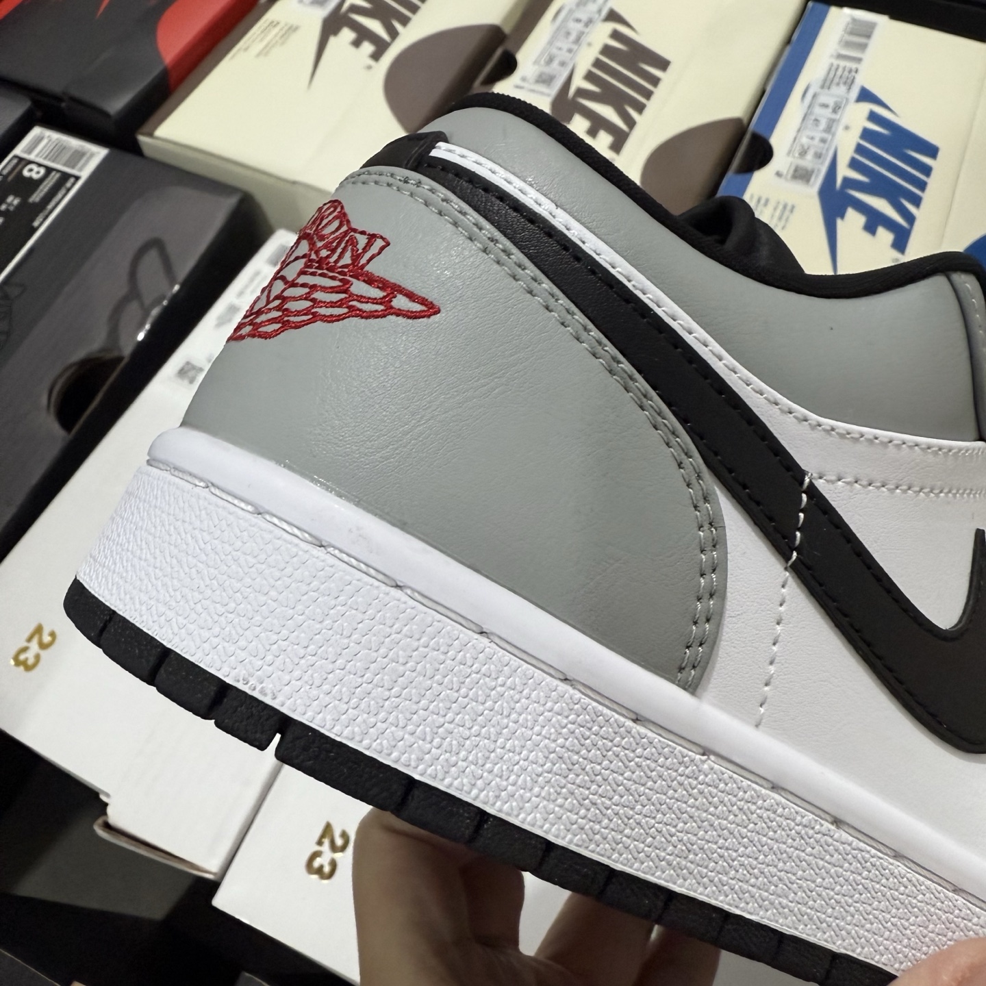 Nike Jordan Air Jordan 1 Low "Light Smoke Grey" 553558-030 