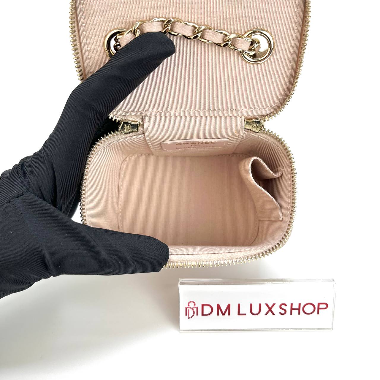 Chanel Light Pink Caviar Mini Vanity Case (Serial 30, Y: 2020)