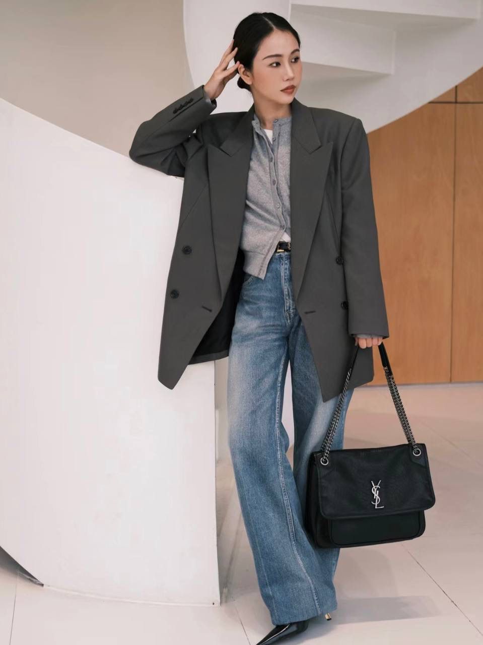 圣罗兰Niki大号粒面羊皮革手袋