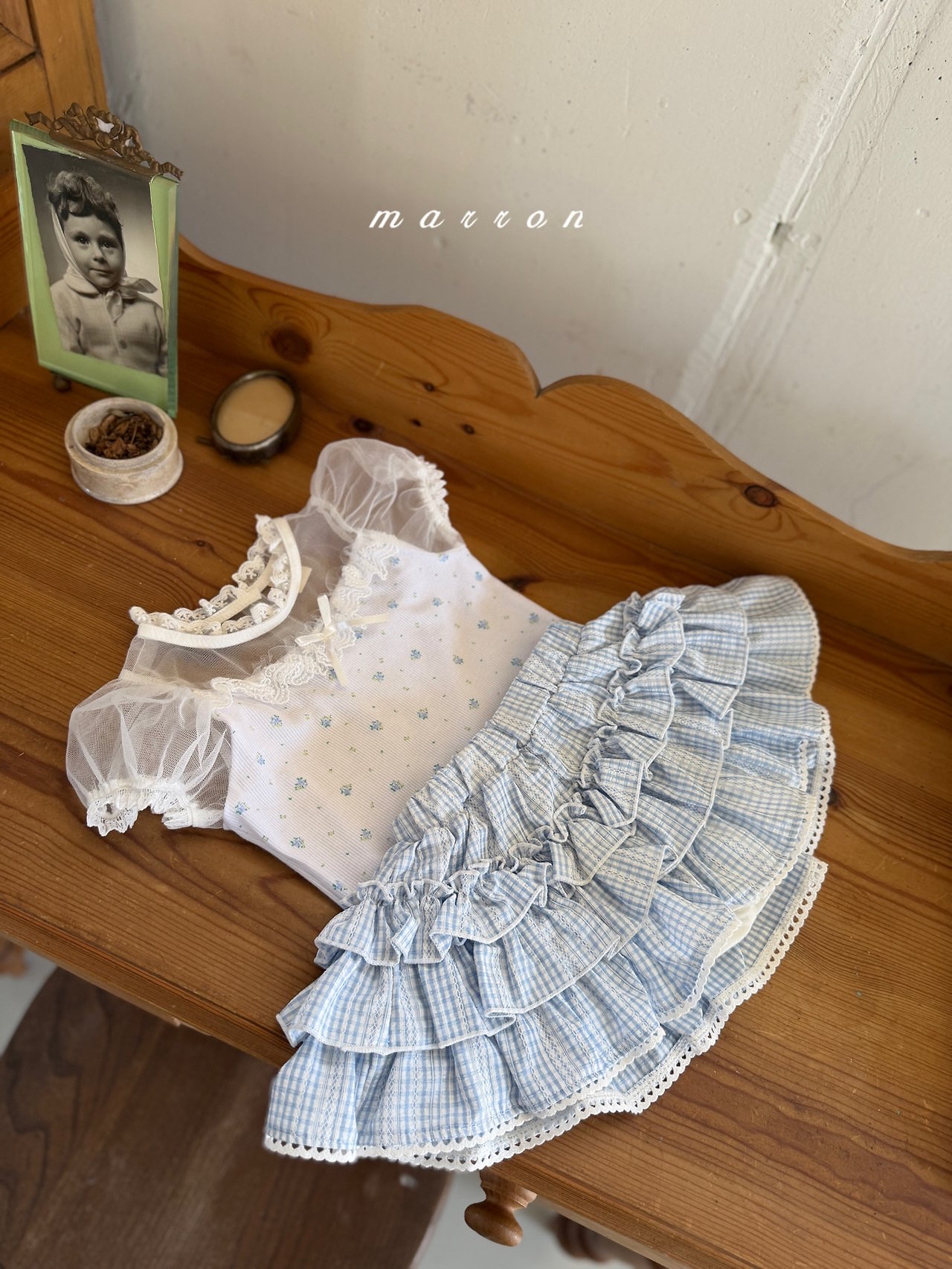 ☀️預訂 韓國直送☀️🇰🇷Marron兩色蕾絲花邊格紋層疊短裙