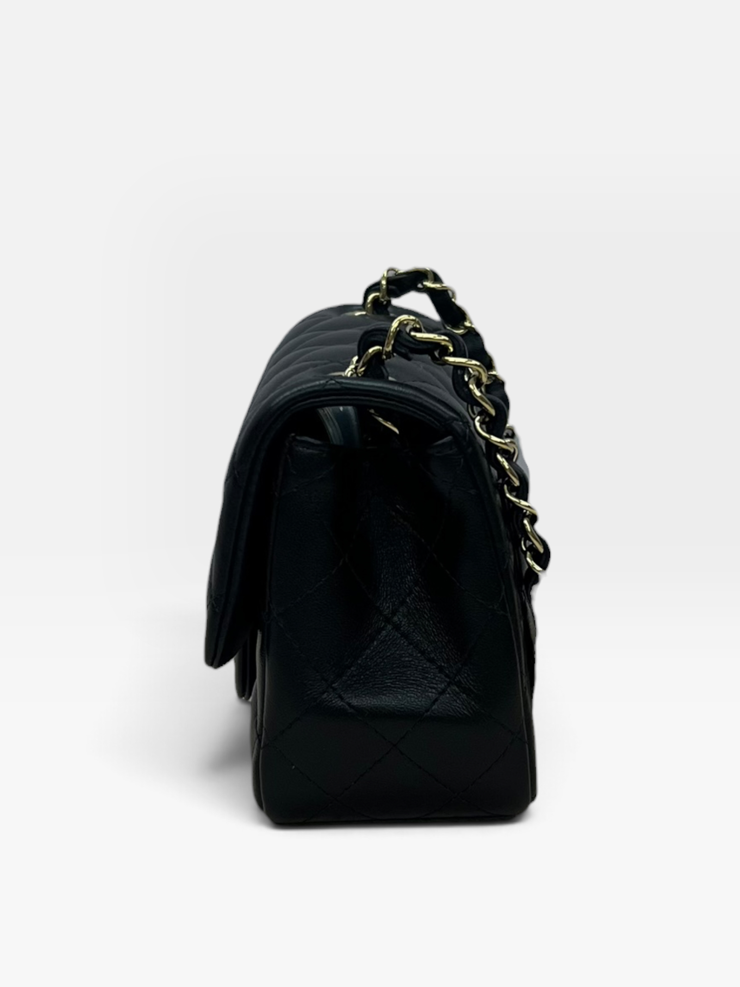 Pre-Owned Chanel Mini Classic Flap/ Product Code: 