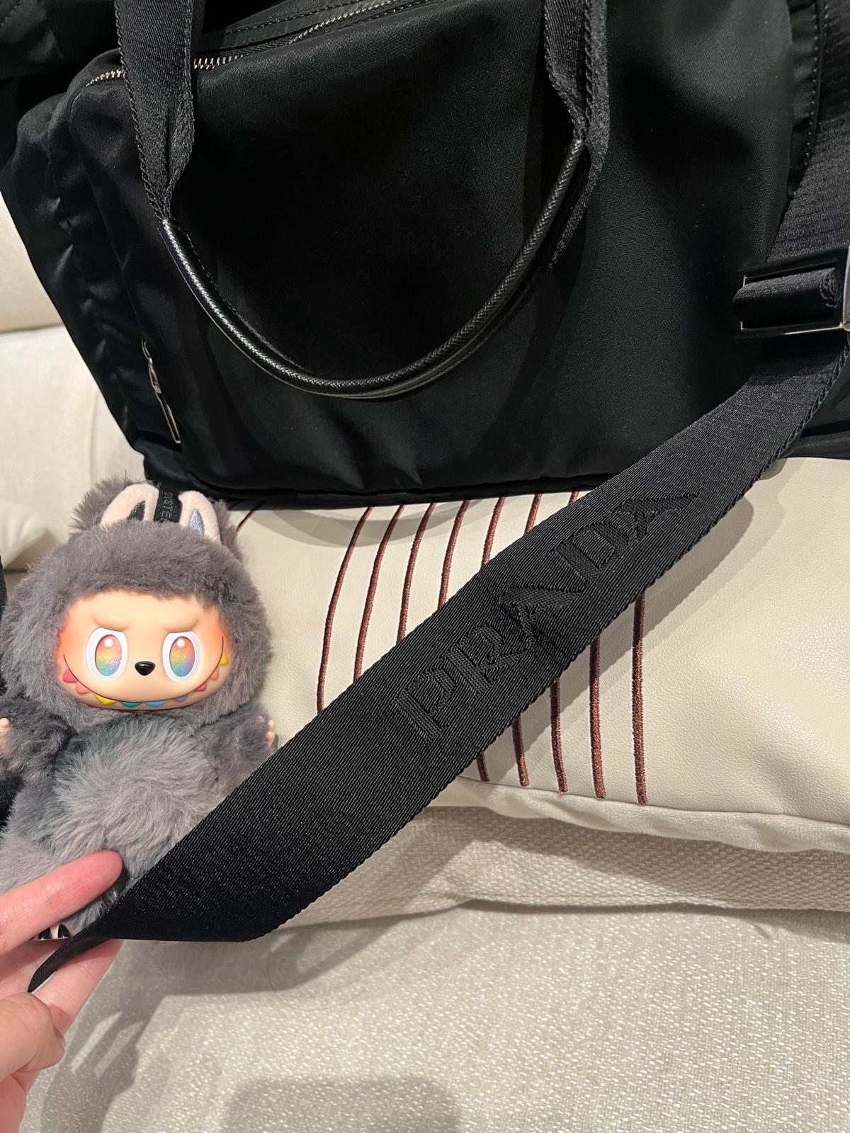 Prada Re-Nylon baby bag 100%Authentic, 98%new ✅dust bag 