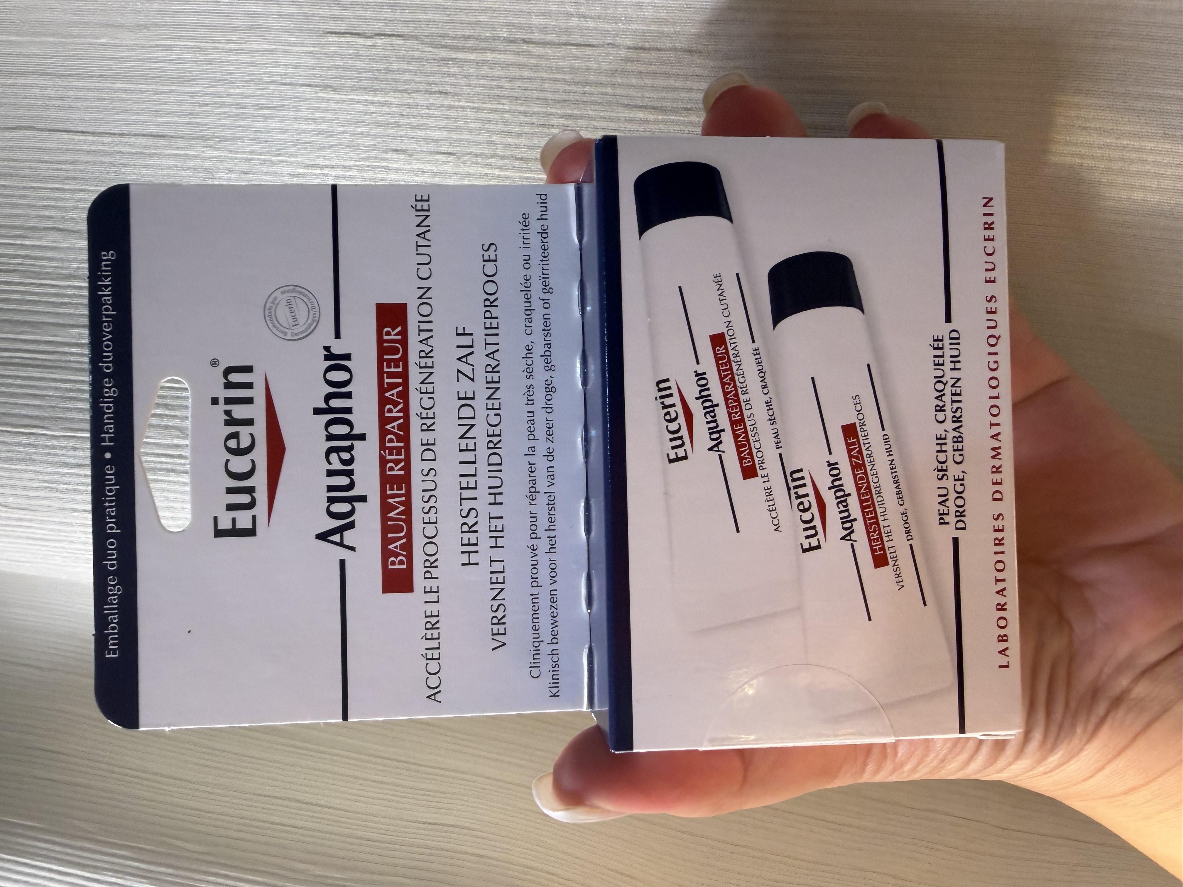 Eucerin Aquaphor Baume Réparateur（優色林舒敏修護萬用膏 / 萬用修復膏雙支裝）