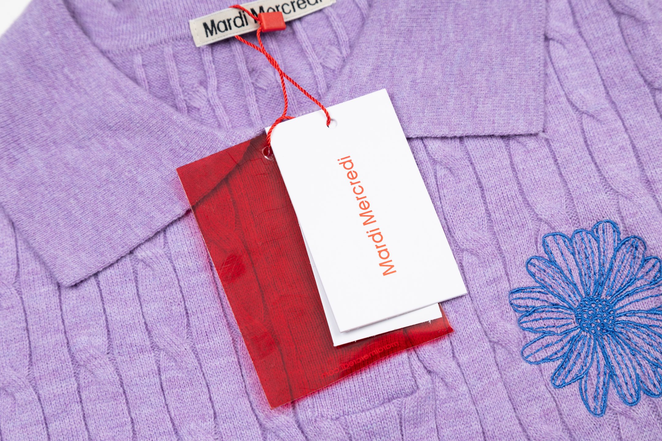 Mardi Mercredi Flower Embroidery Cable Short Sleeve Knit