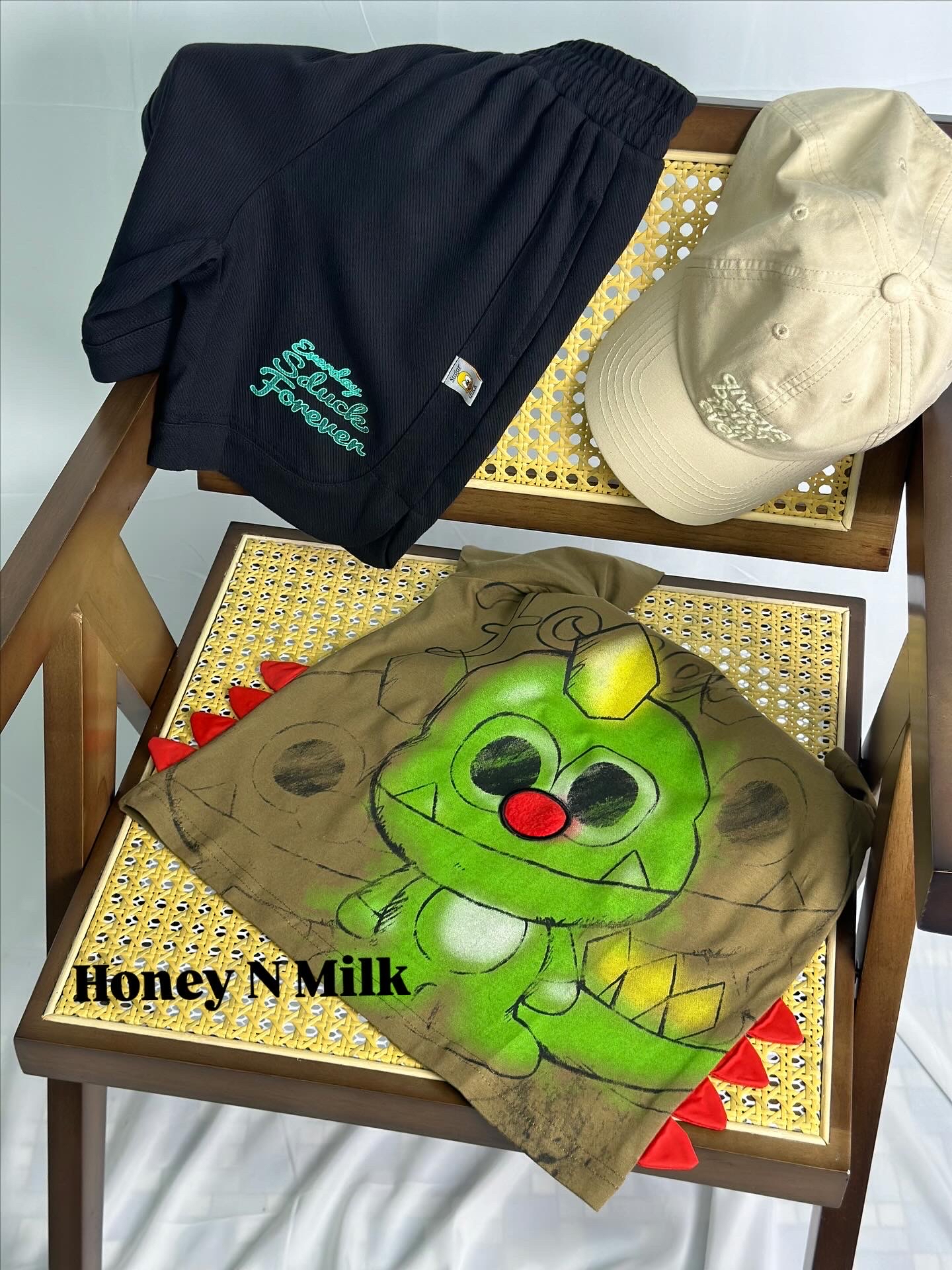 SGD Brown 3D Dino Top