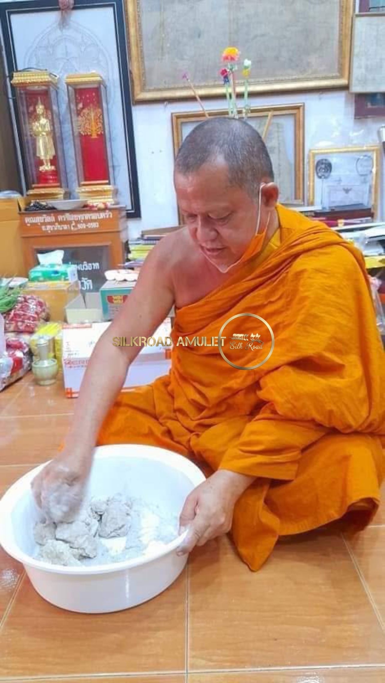 龍婆披贊 佛曆2551 如願崇笛 附原裝廟盒｜師父親手寫符