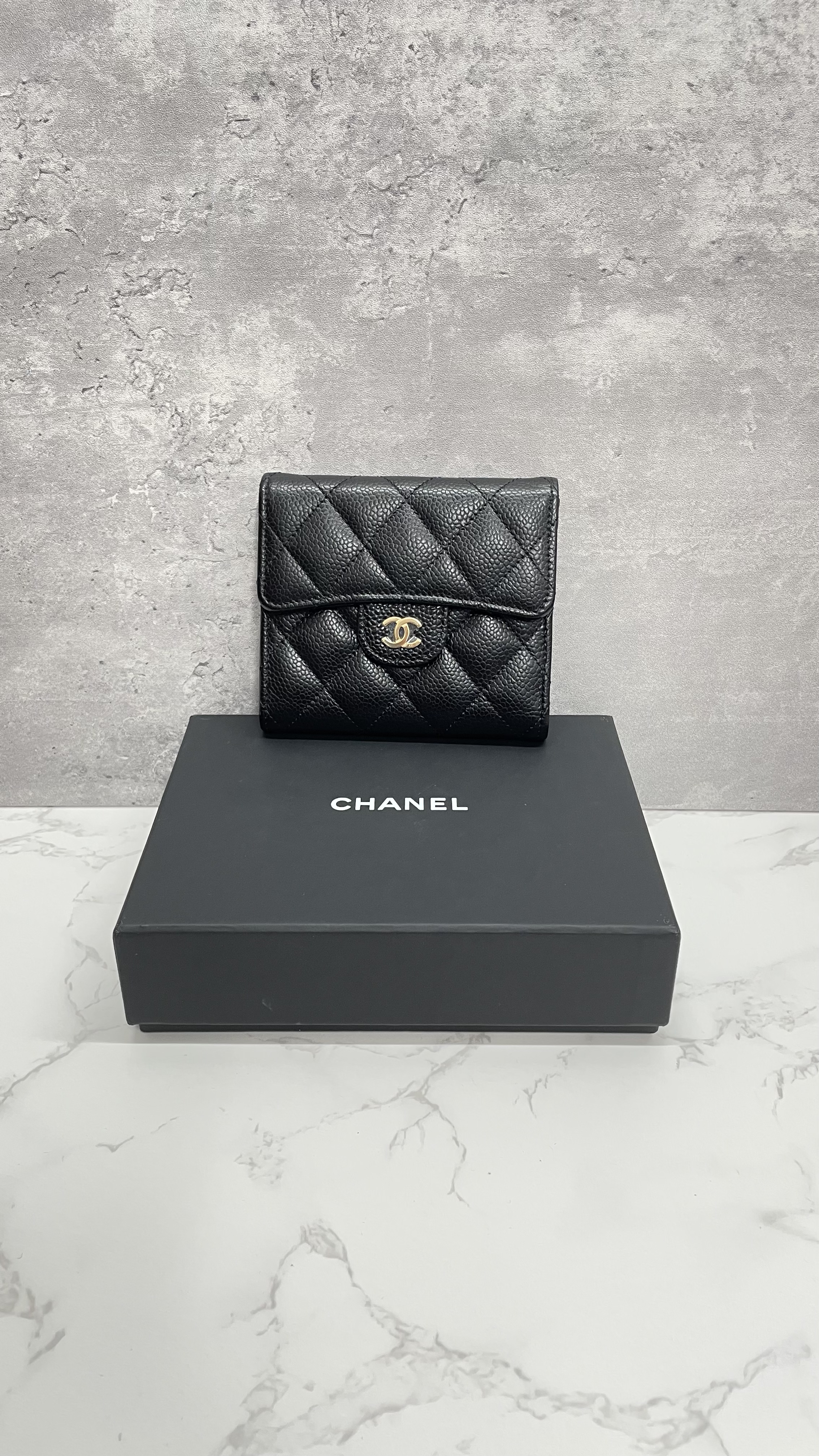 Pre-owned Chanel black wallet