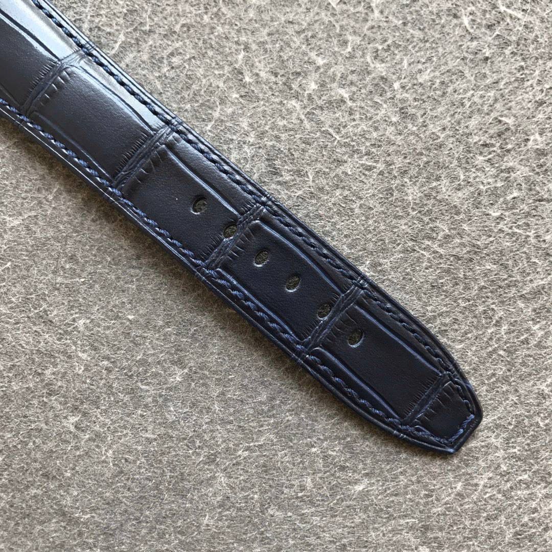 爱彼 CODE 11.59 系列蓝盘腕表