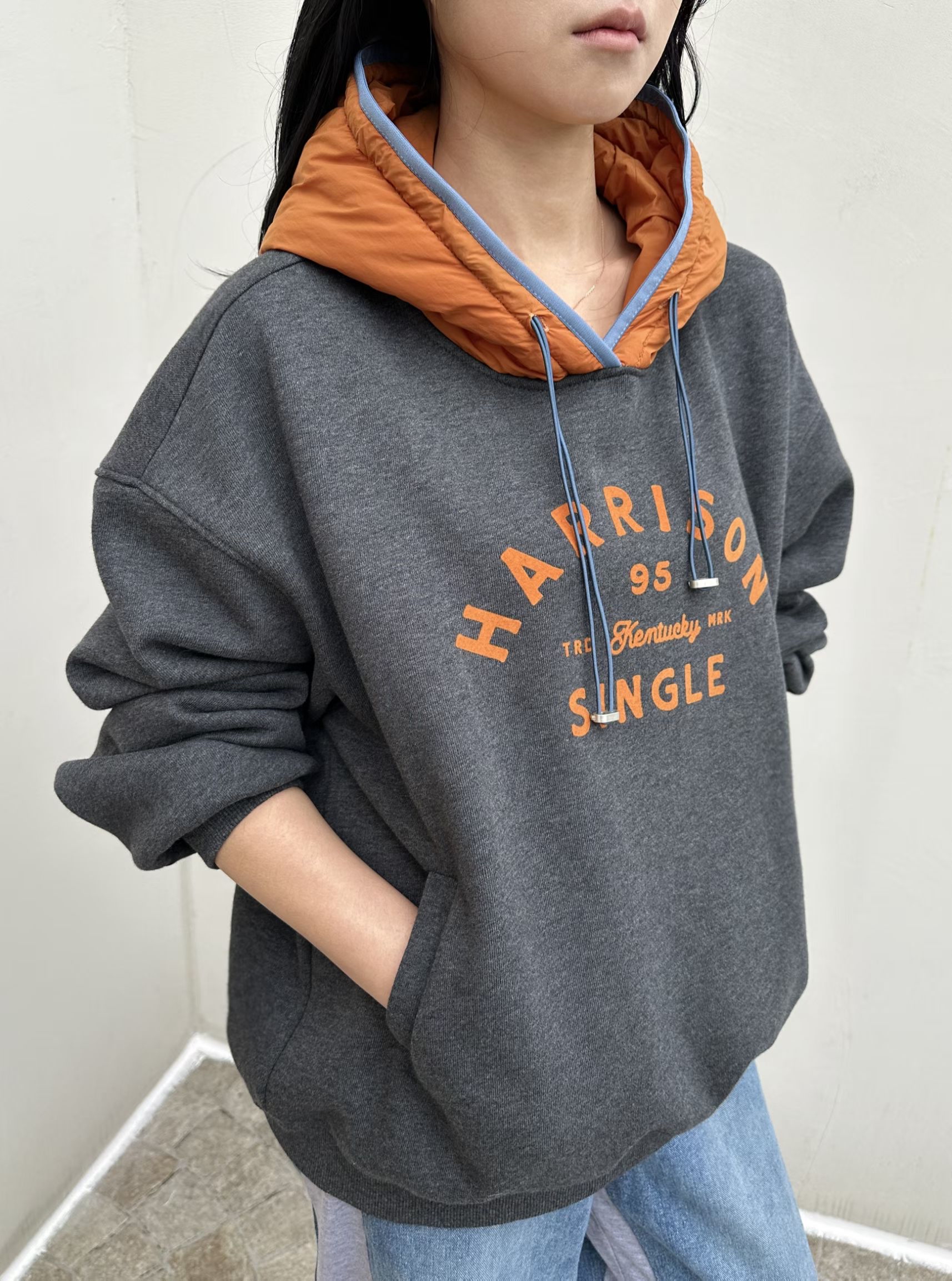 撞色帽英文字衞衣