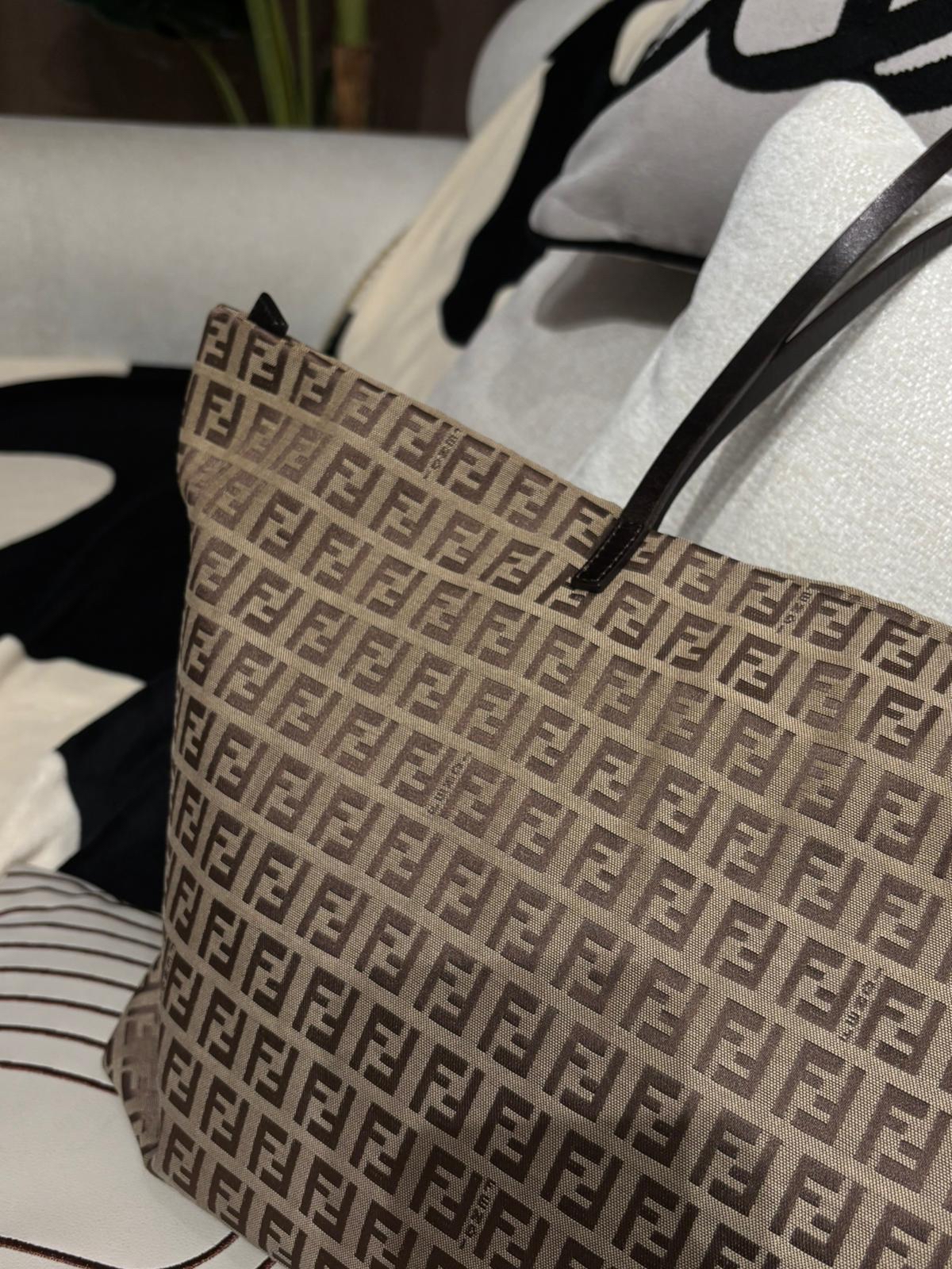 Fendi Tote Bag 100%Authentic ,90%new 