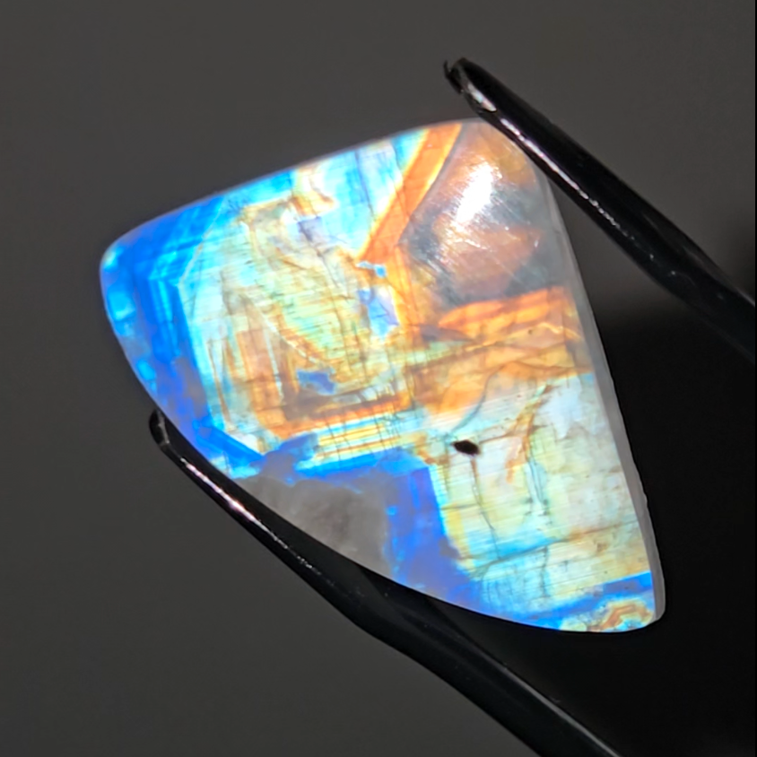 Jewelry-grade rainbow moonstone - MS3