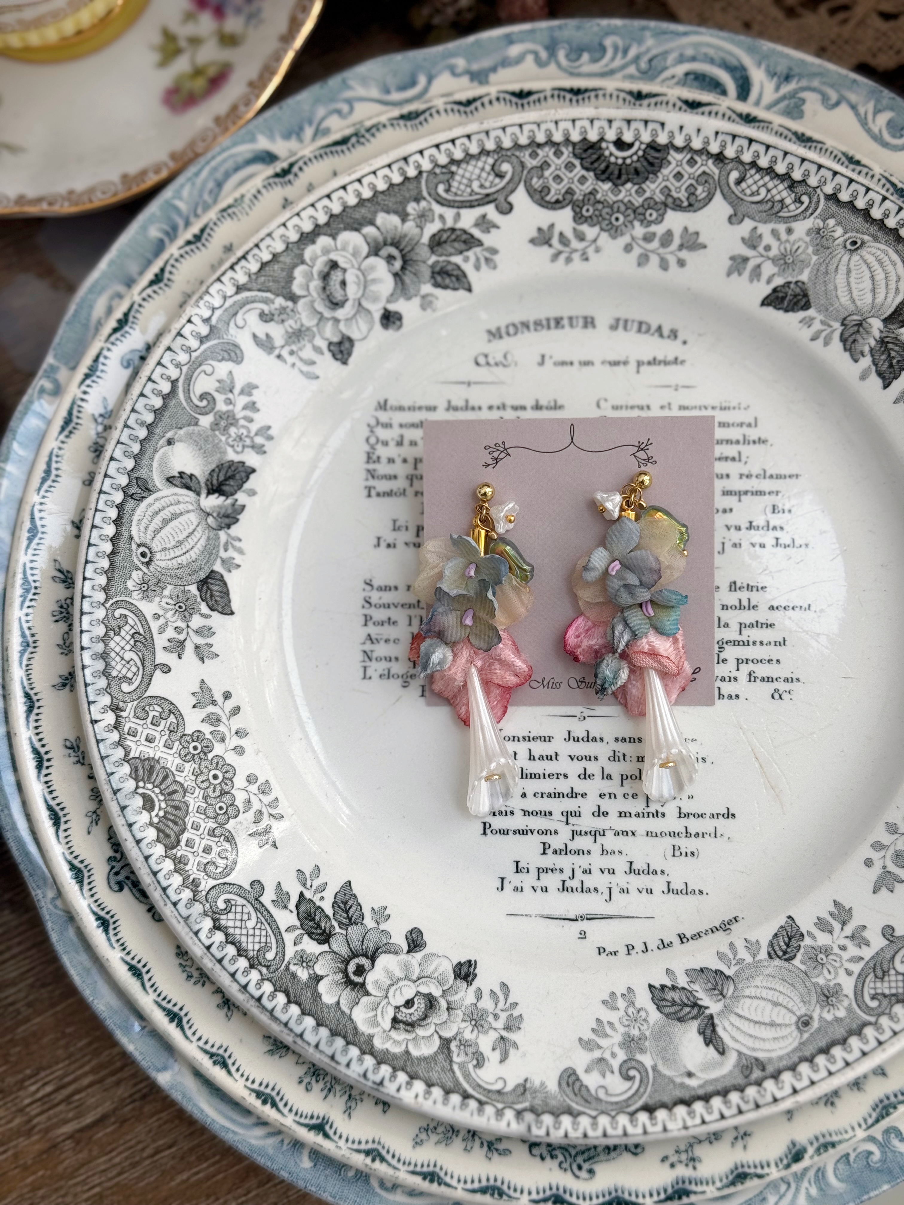 復古風布花耳環