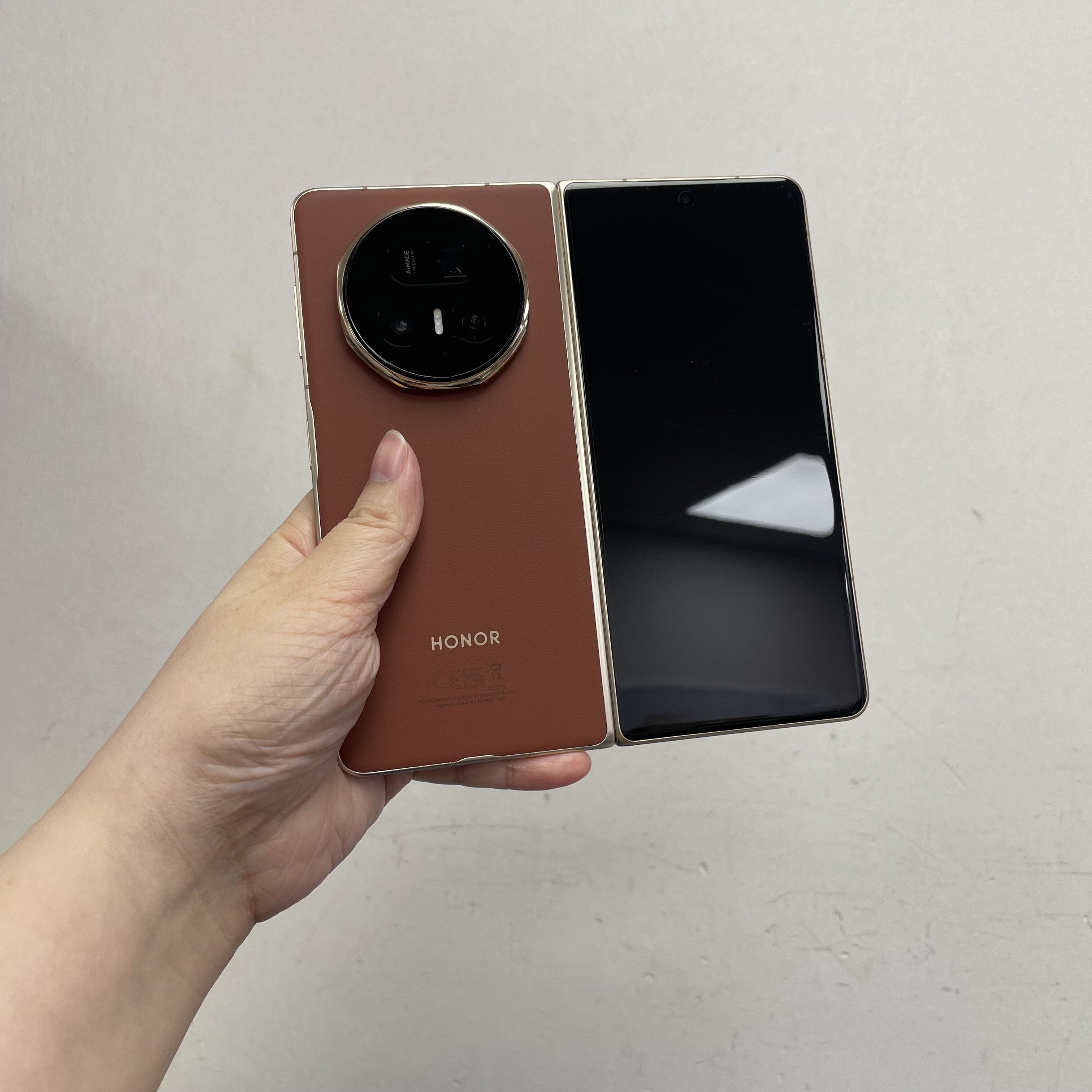 *6330 Honor Magic V5 完美機 16+512GB 啡色 brown