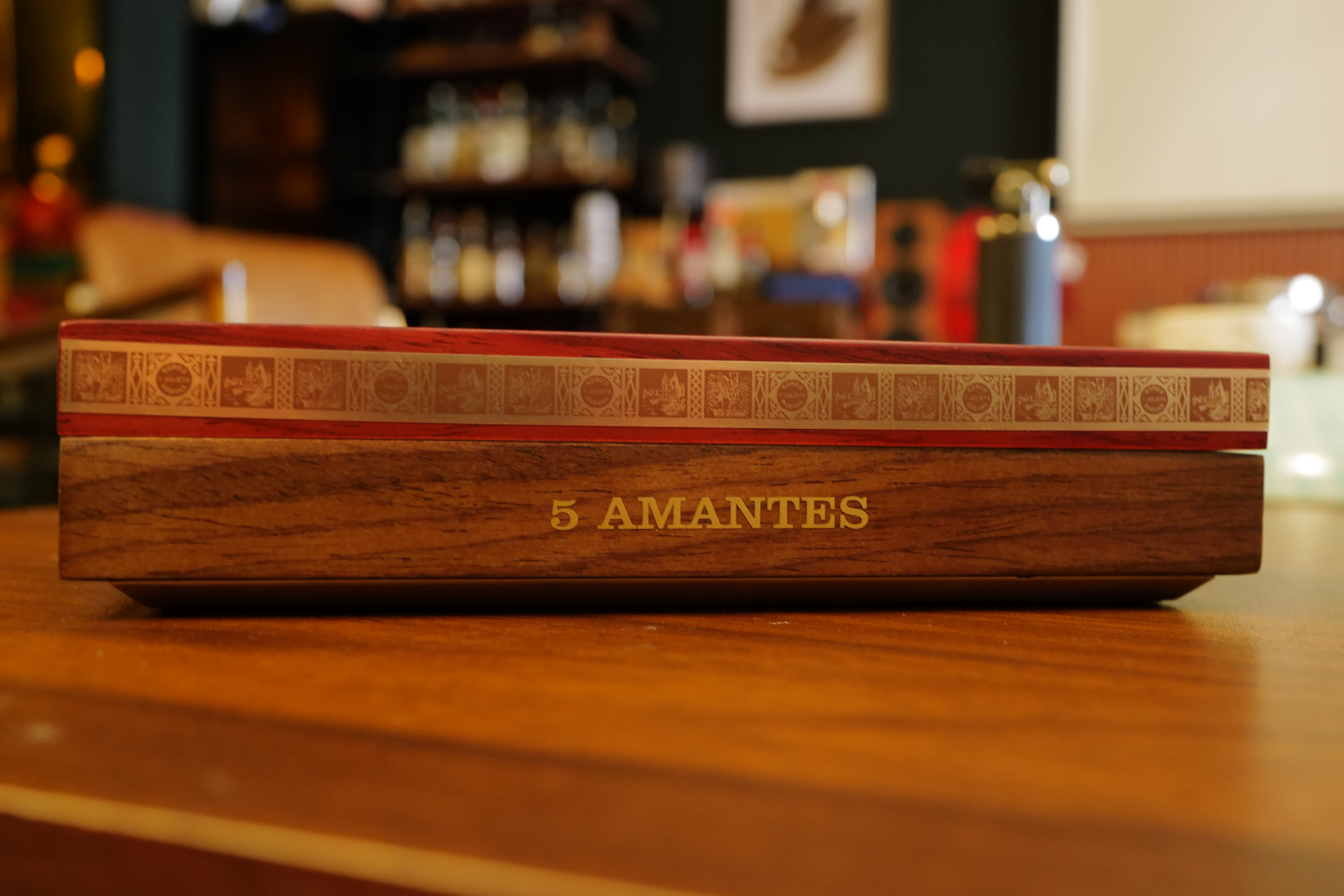 Romeo y Julieta Amantes (戀人)