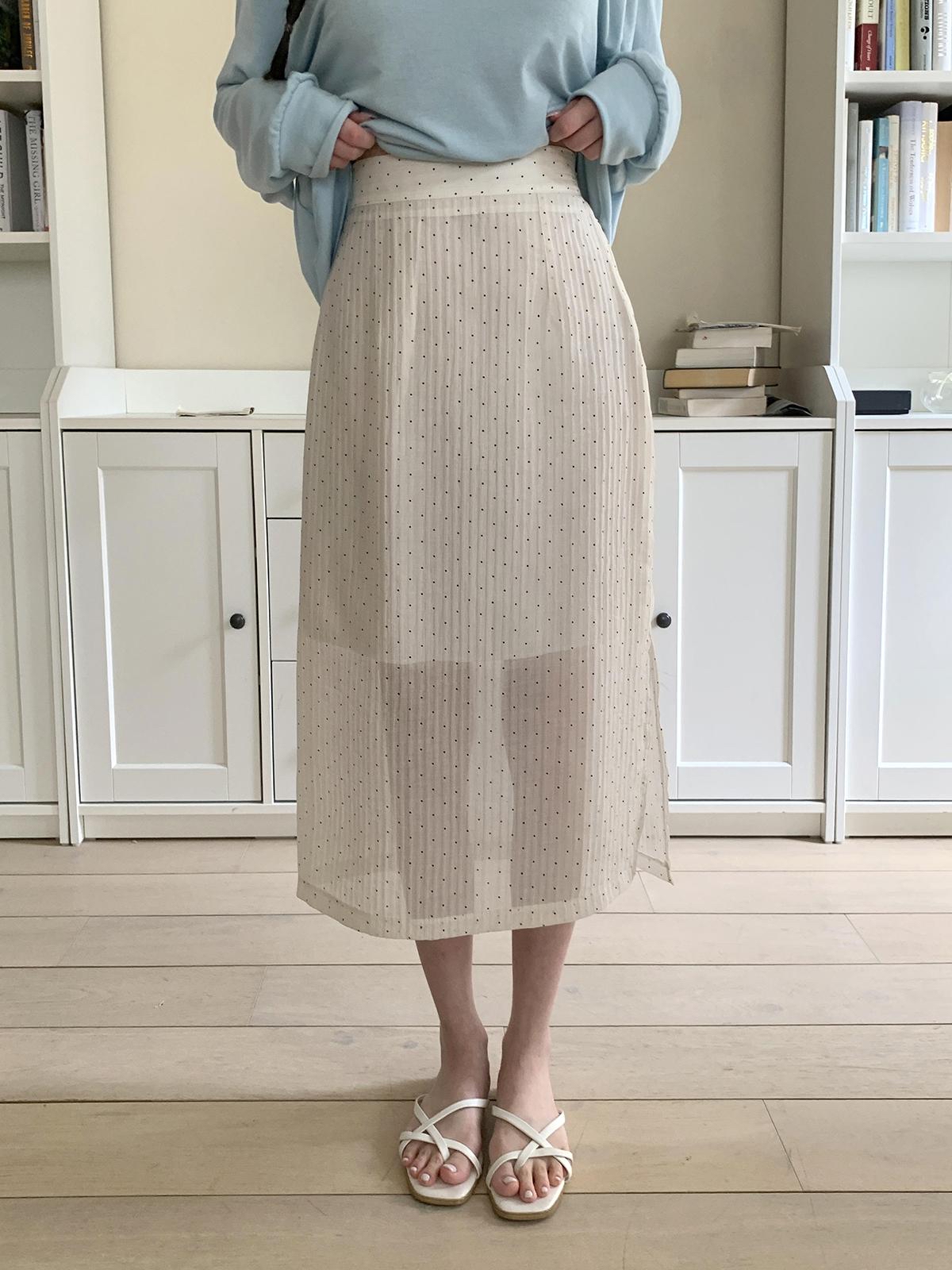 ❥ 點 點 半 透 長 裙 。