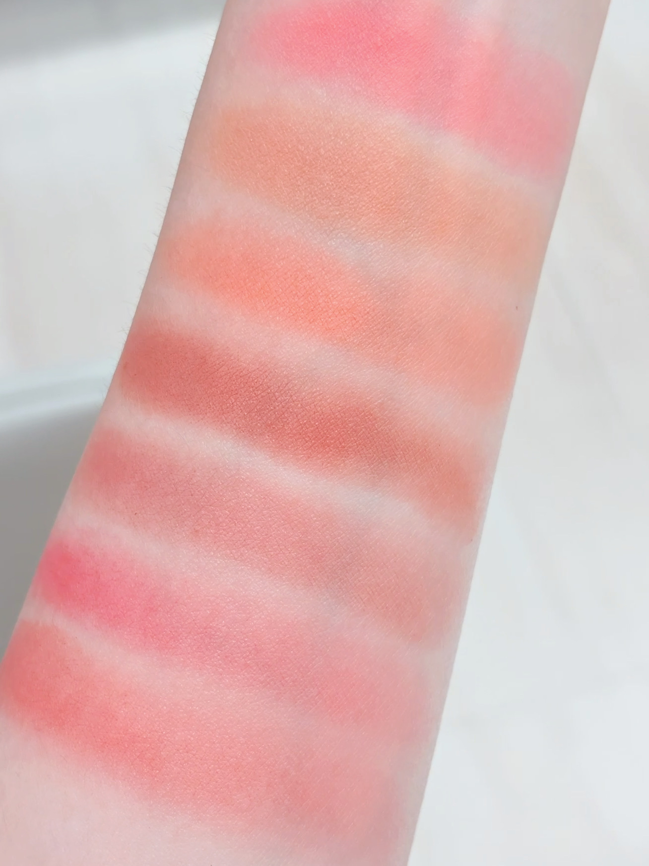 26新品！ 🍬新品！🆕 Armani 阿瑪尼 Dolci 「小胖丁」胭脂膏 腮紅膏 8g