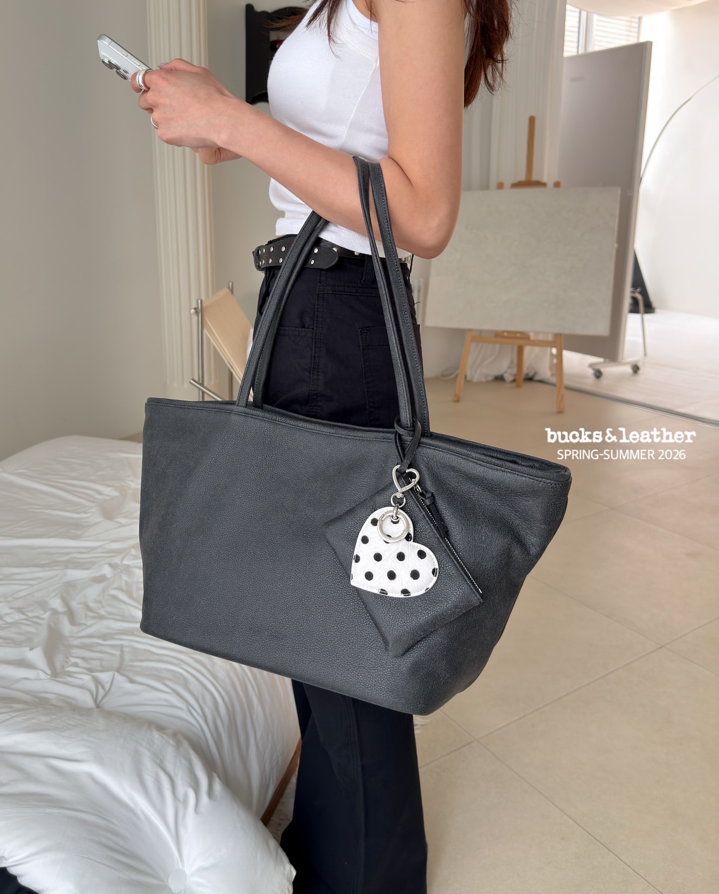 【26SS 】預訂_Middle Shopper by Bucks & Leather