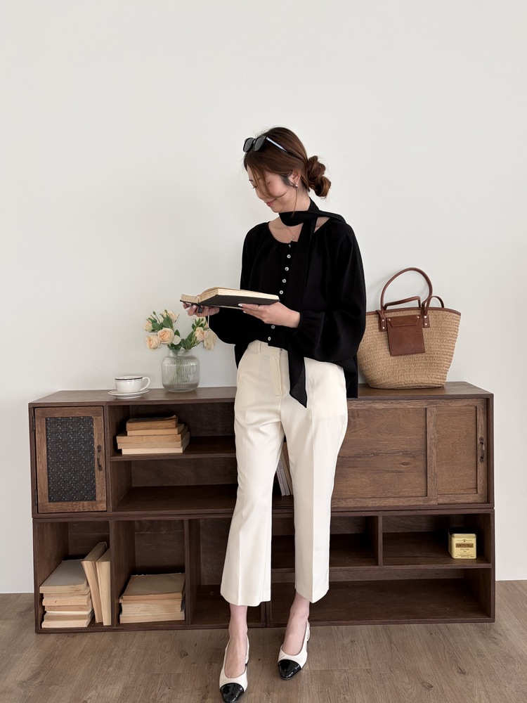 Minimal Tapered Ankle Pants (Ivory)